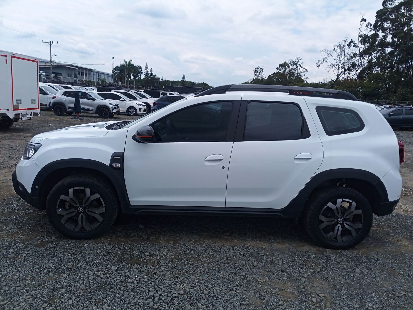 Renault - Duster - 2025 image number 6
