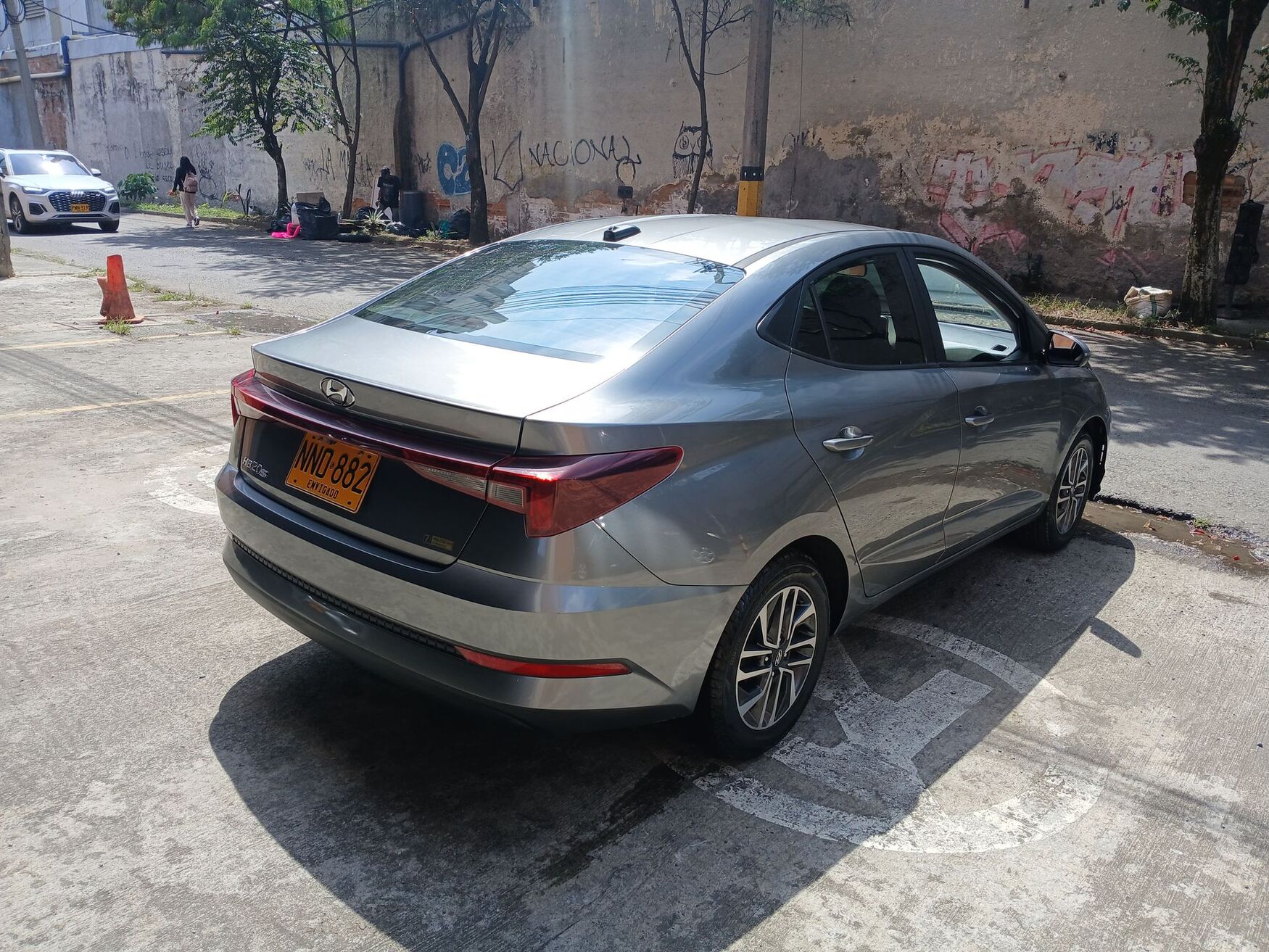 Hyundai - HB20S Accent - 2024 image number 9