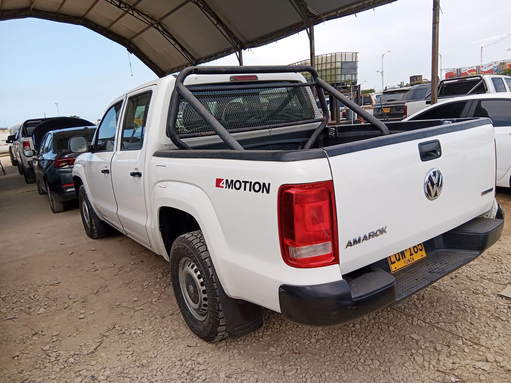 Volkswagen - Amarok - 2023 image number 7