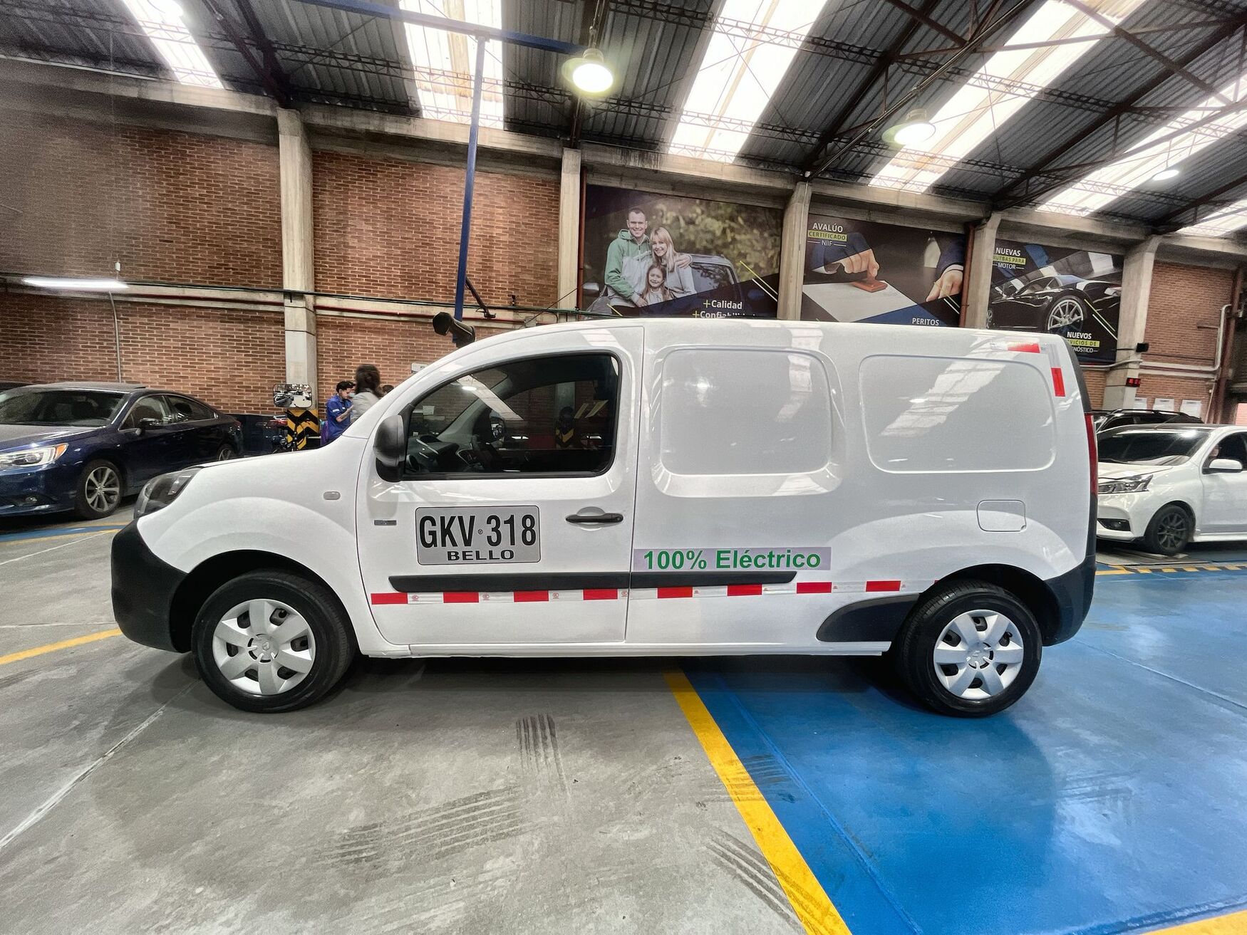 Renault - Kangoo ZE - 2020 image number 6