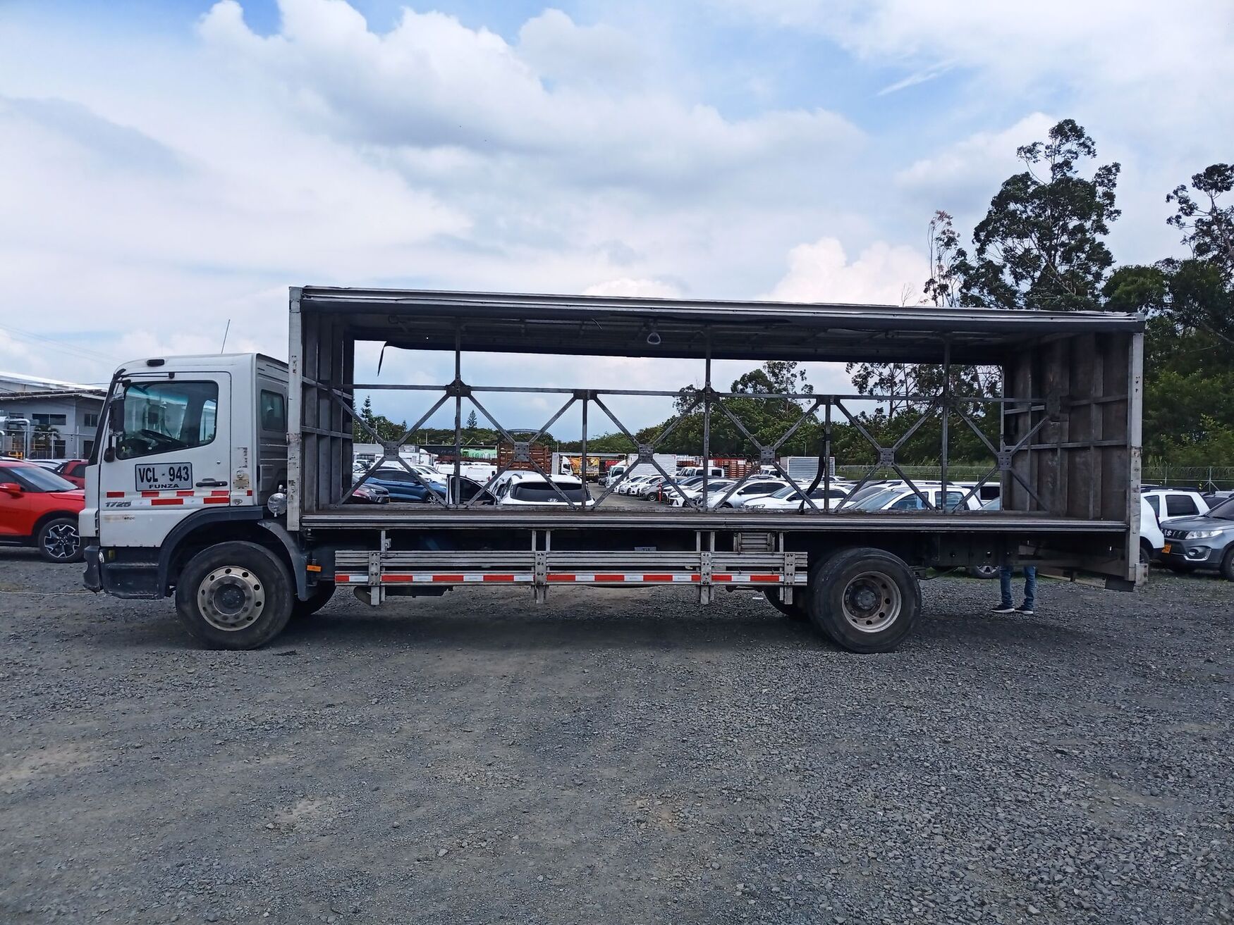 Mercedes Benz - Atego - 2007 image number 6