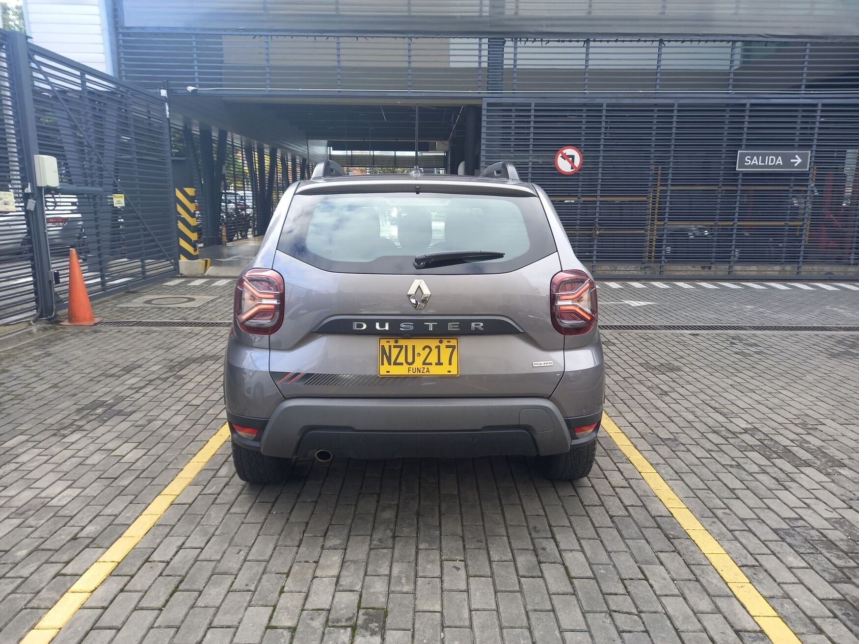 Renault - Duster - 2025 image number 8