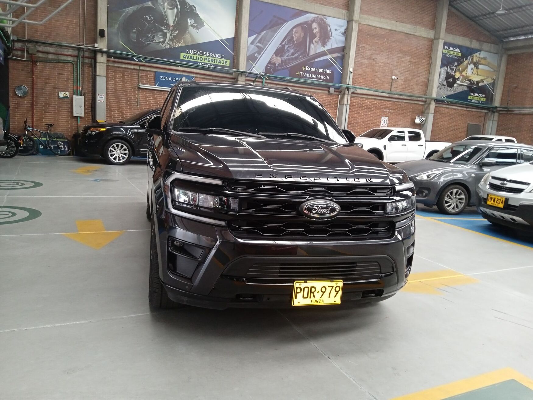 Ford - Expedition - 2024 image number 4