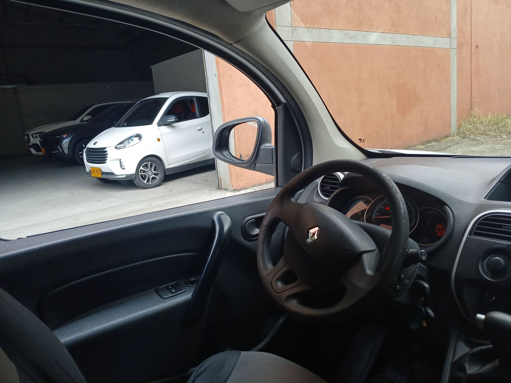 Renault - Kangoo ZE - 2019 image number 11