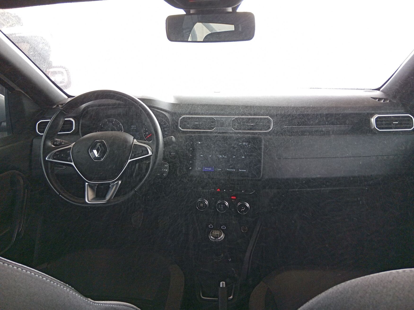 Renault - Duster - 2024 image number 11