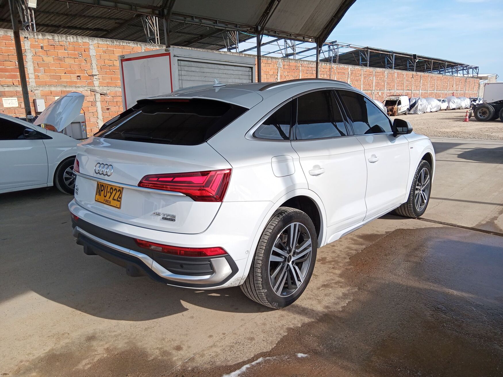 Audi - Q5 - 2024 image number 9