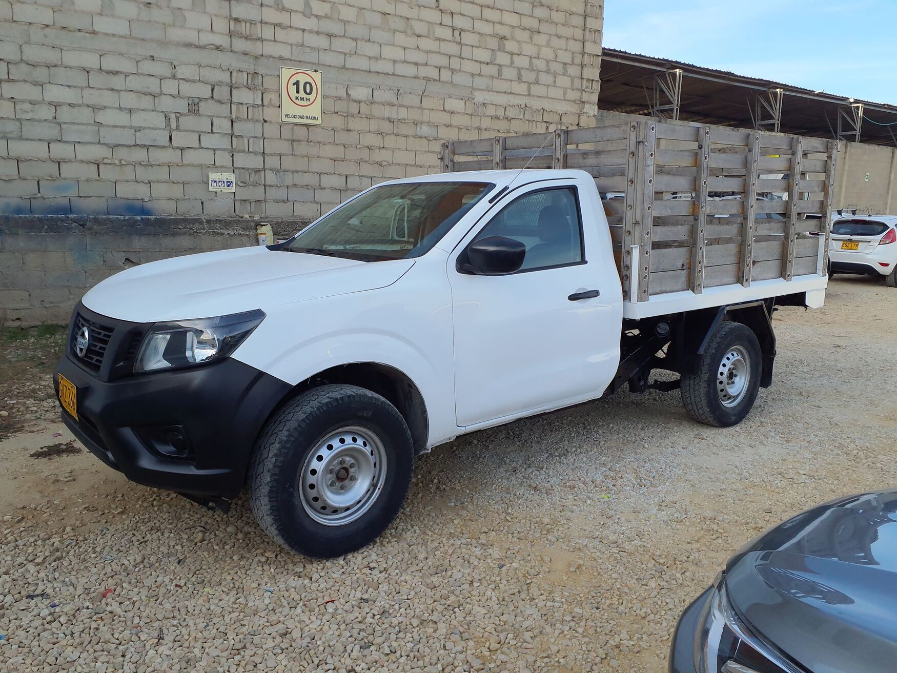 Nissan - Frontier - 2021 image number 5