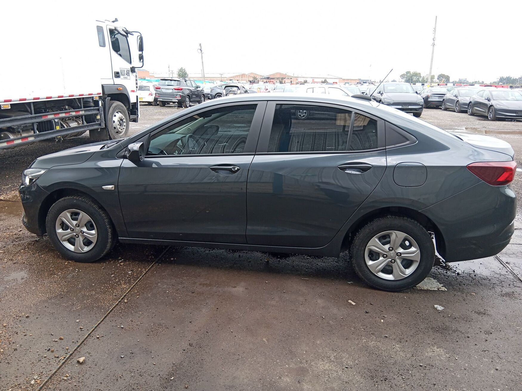 Chevrolet - Onix - 2025 image number 6