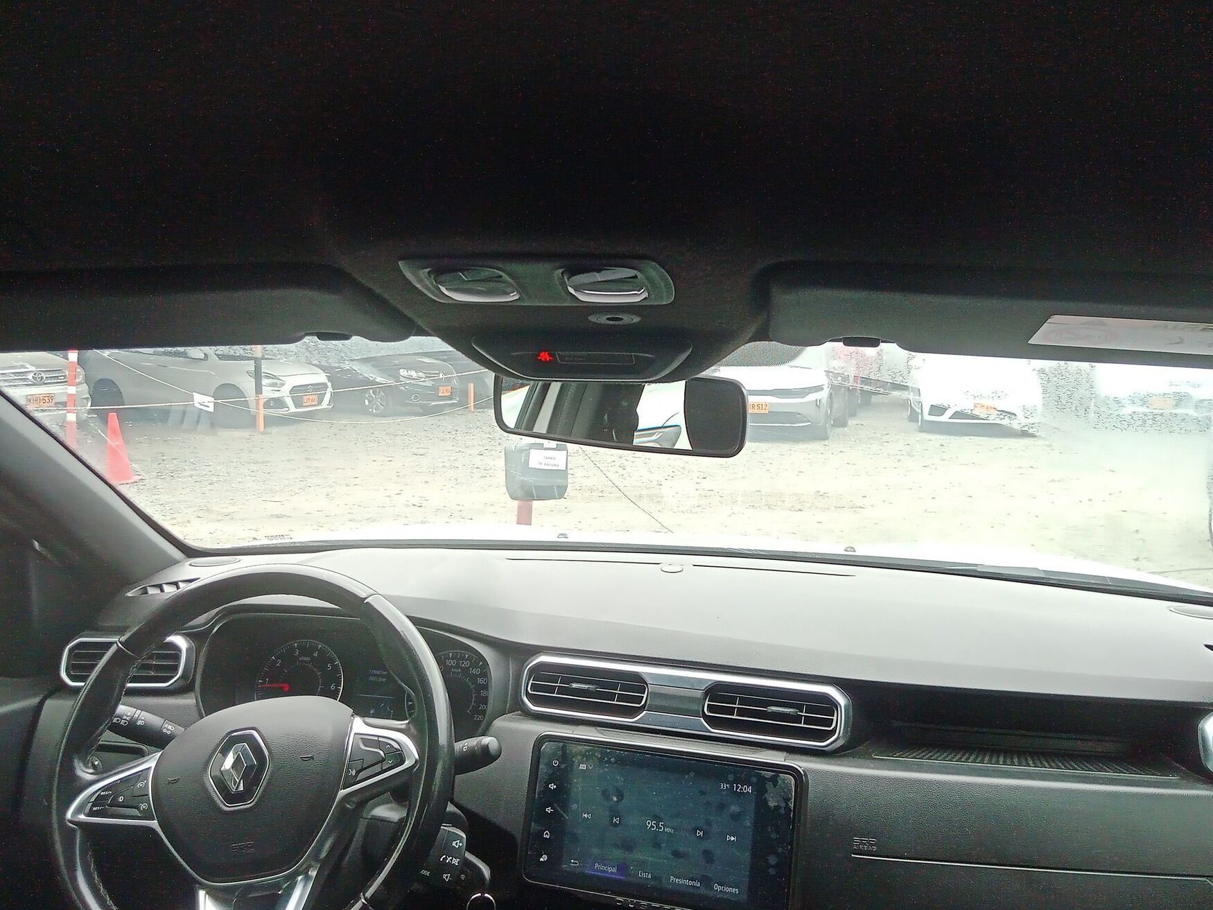 Renault - Duster - 2023 image number 11