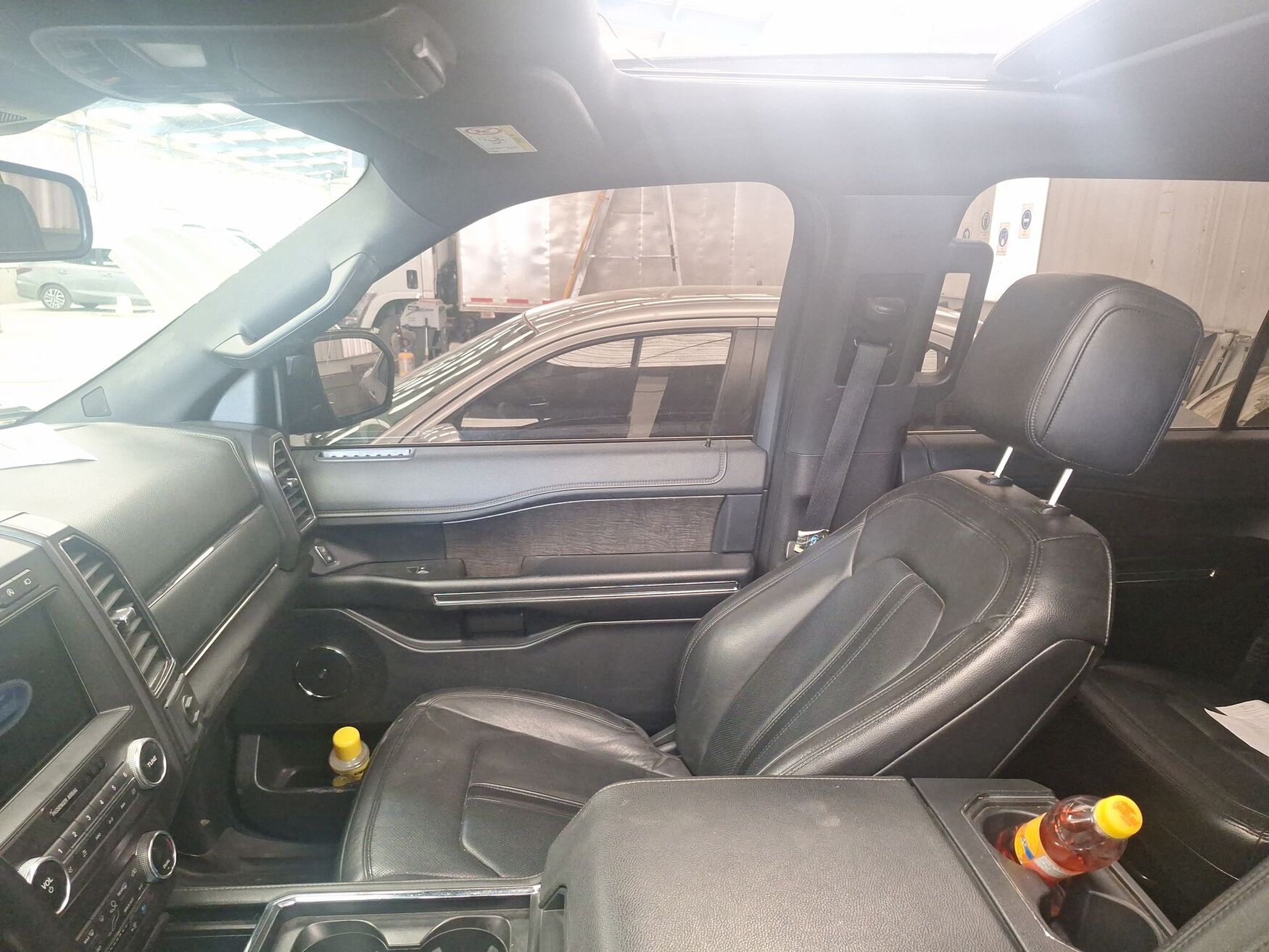 Ford - Expedition - 2020 image number 3