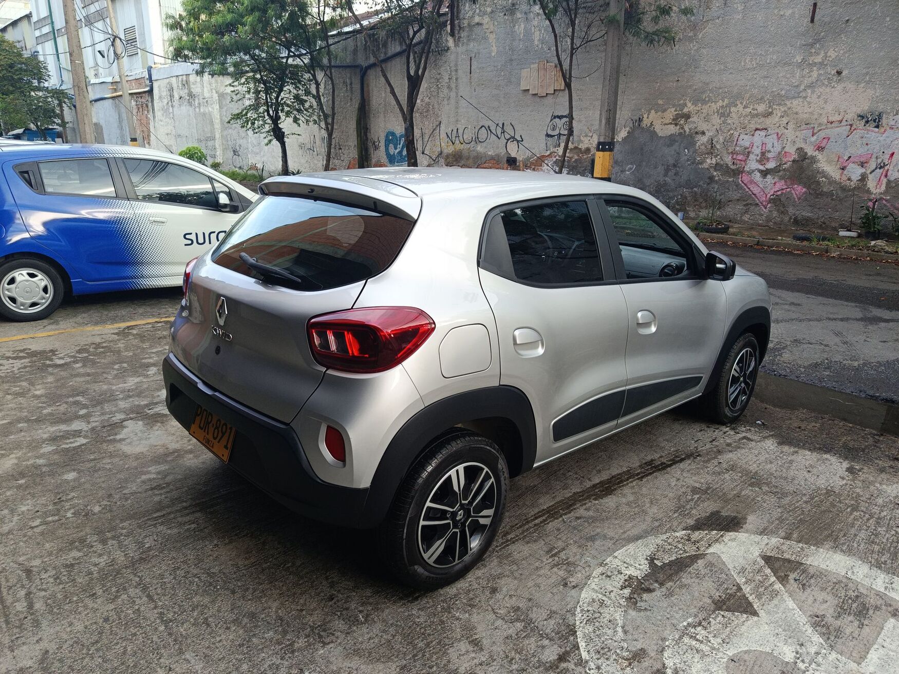 Renault - Kwid - 2025 image number 9