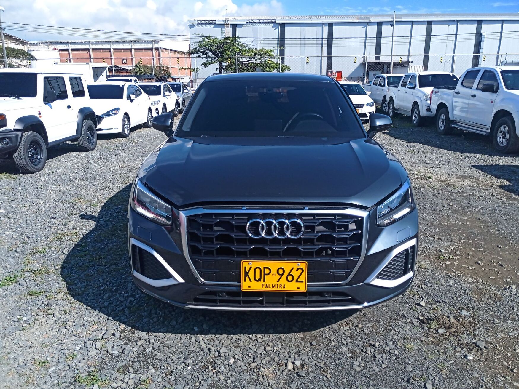 Audi - Q2 - 2022 image number 4