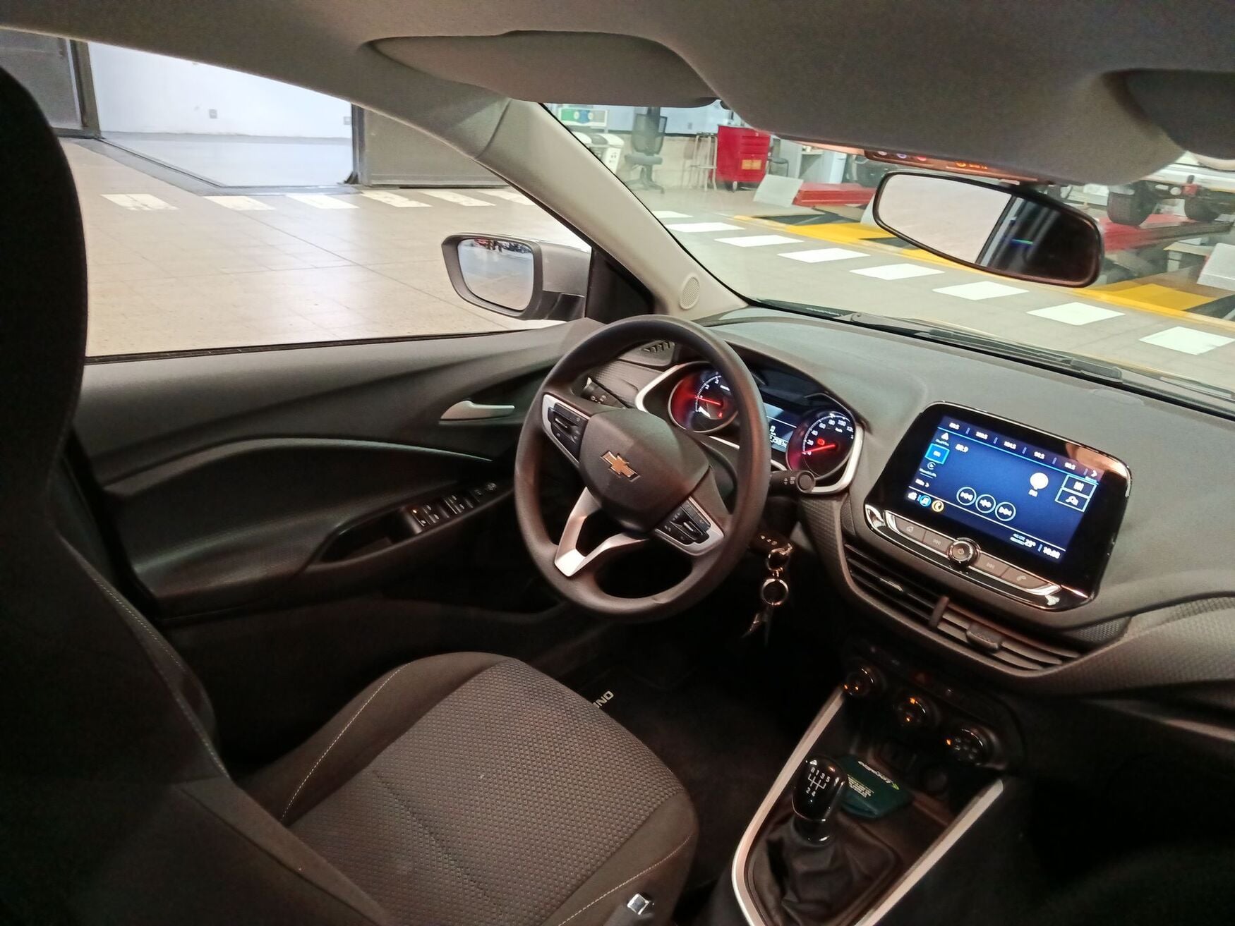Chevrolet - Onix - 2025 image number 11