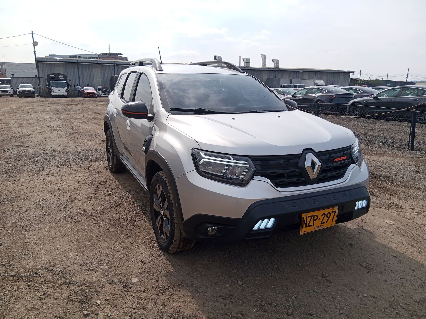 Renault - Duster - 2025 image number 1