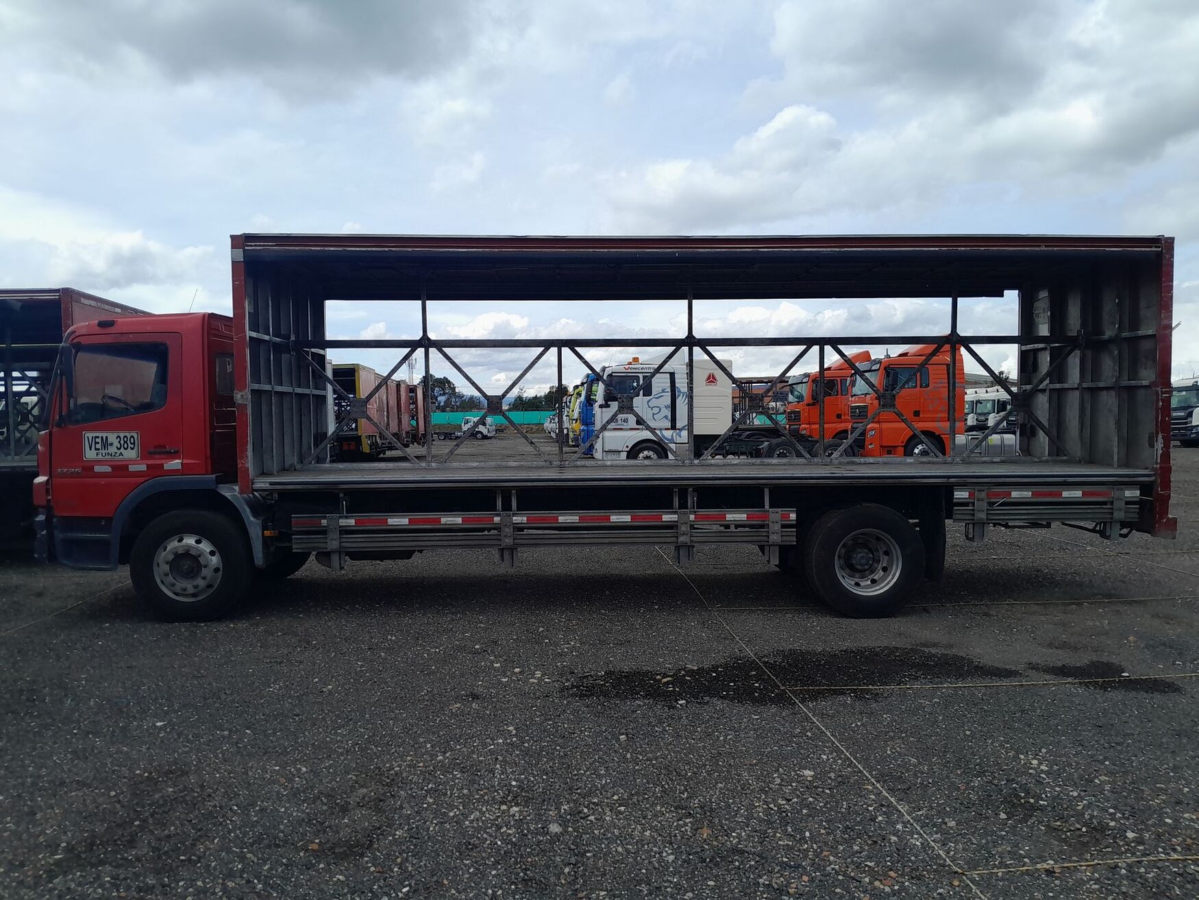 Mercedes Benz - Atego - 2007 image number 6