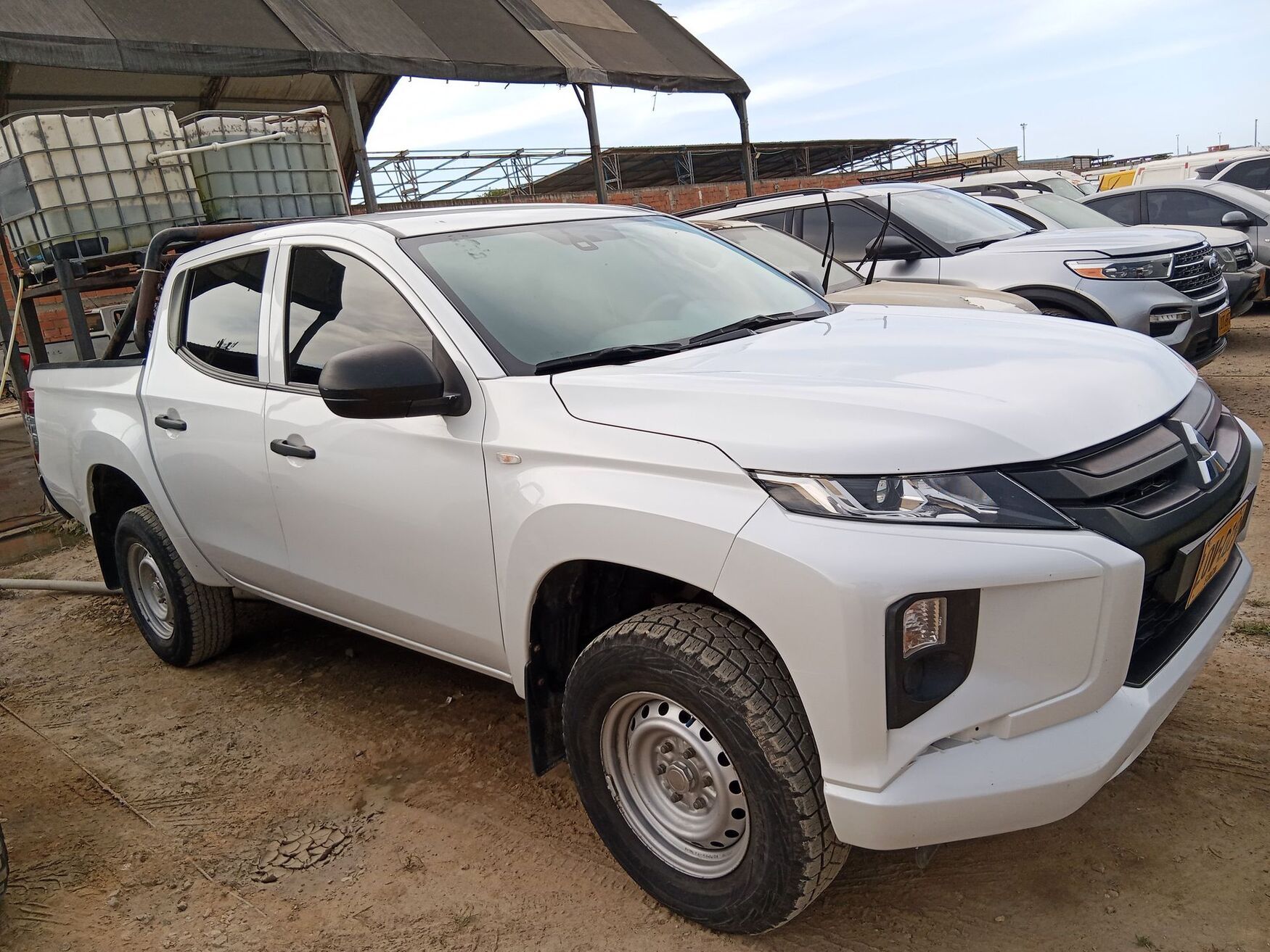 Mitsubishi - L200 - 2023 image number 1