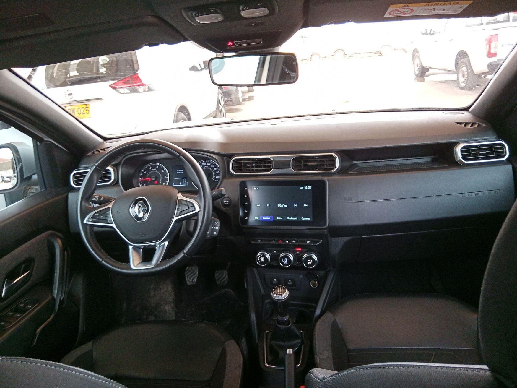 Renault - Duster - 2024 image number 11