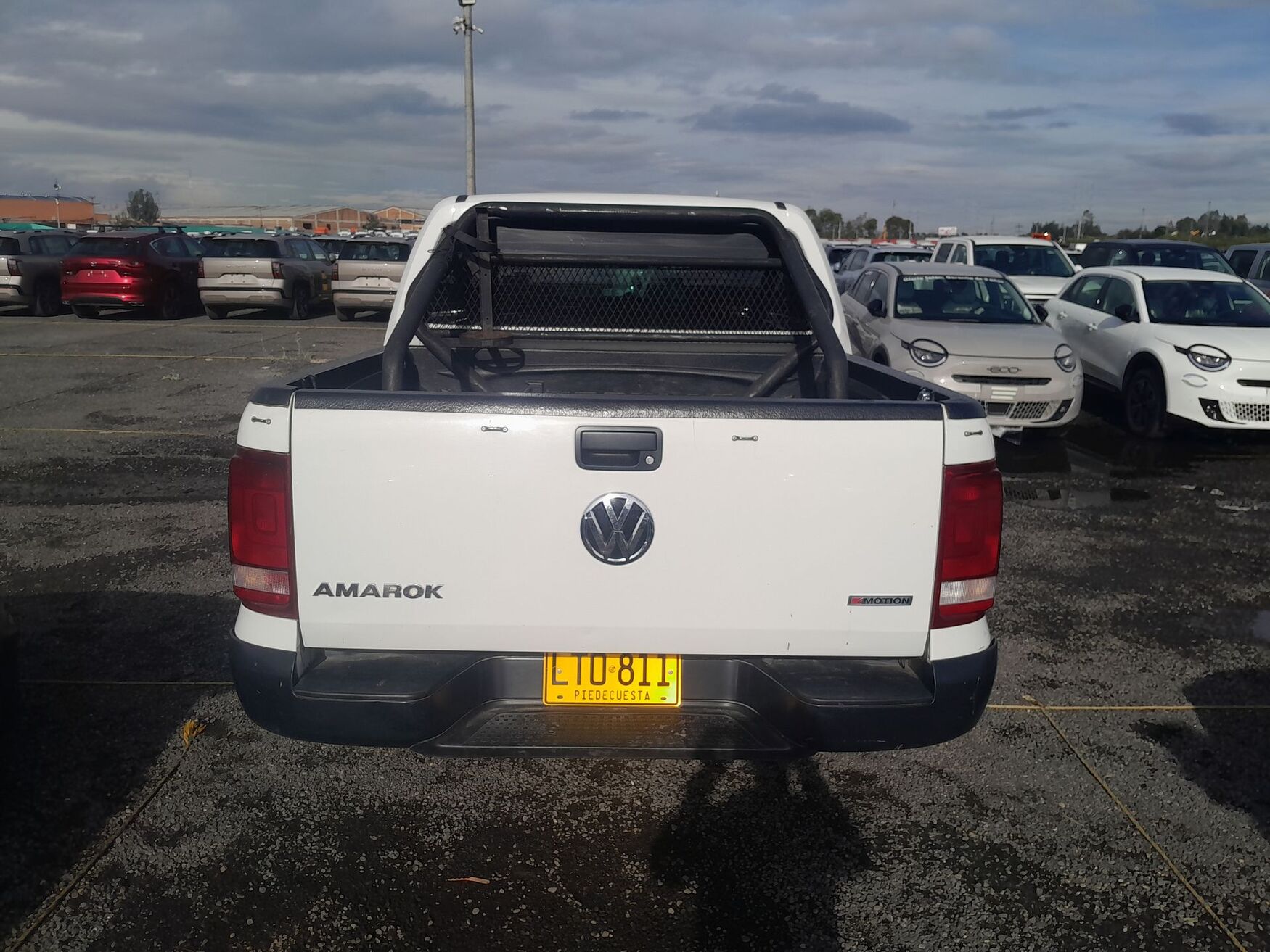 Volkswagen - Amarok - 2023 image number 8