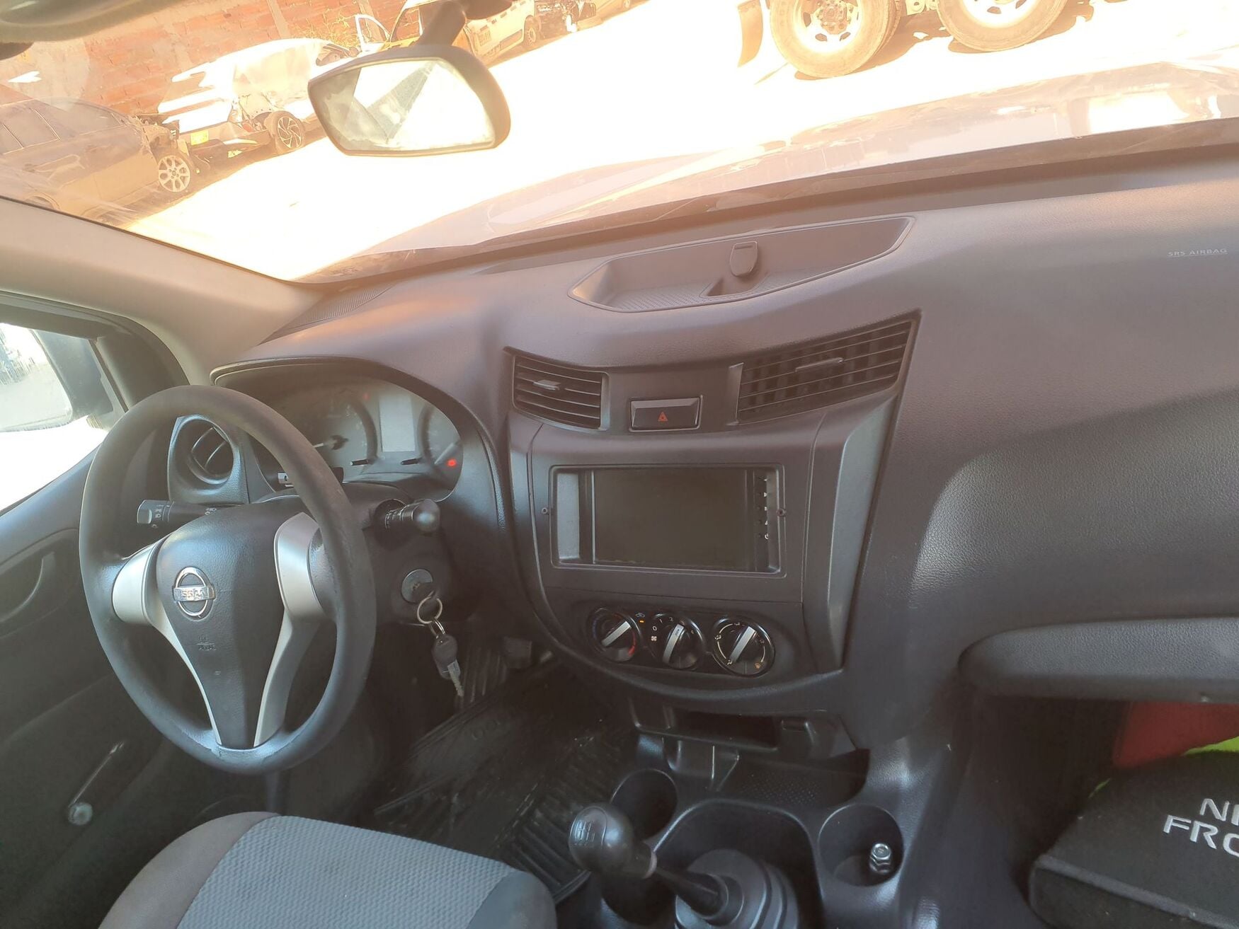 Nissan - Frontier - 2019 image number 11