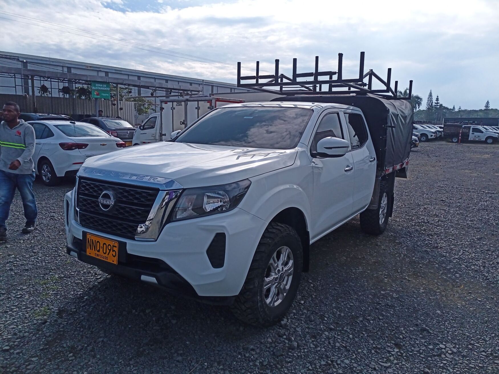 Nissan - Frontier - 2024 image number 5