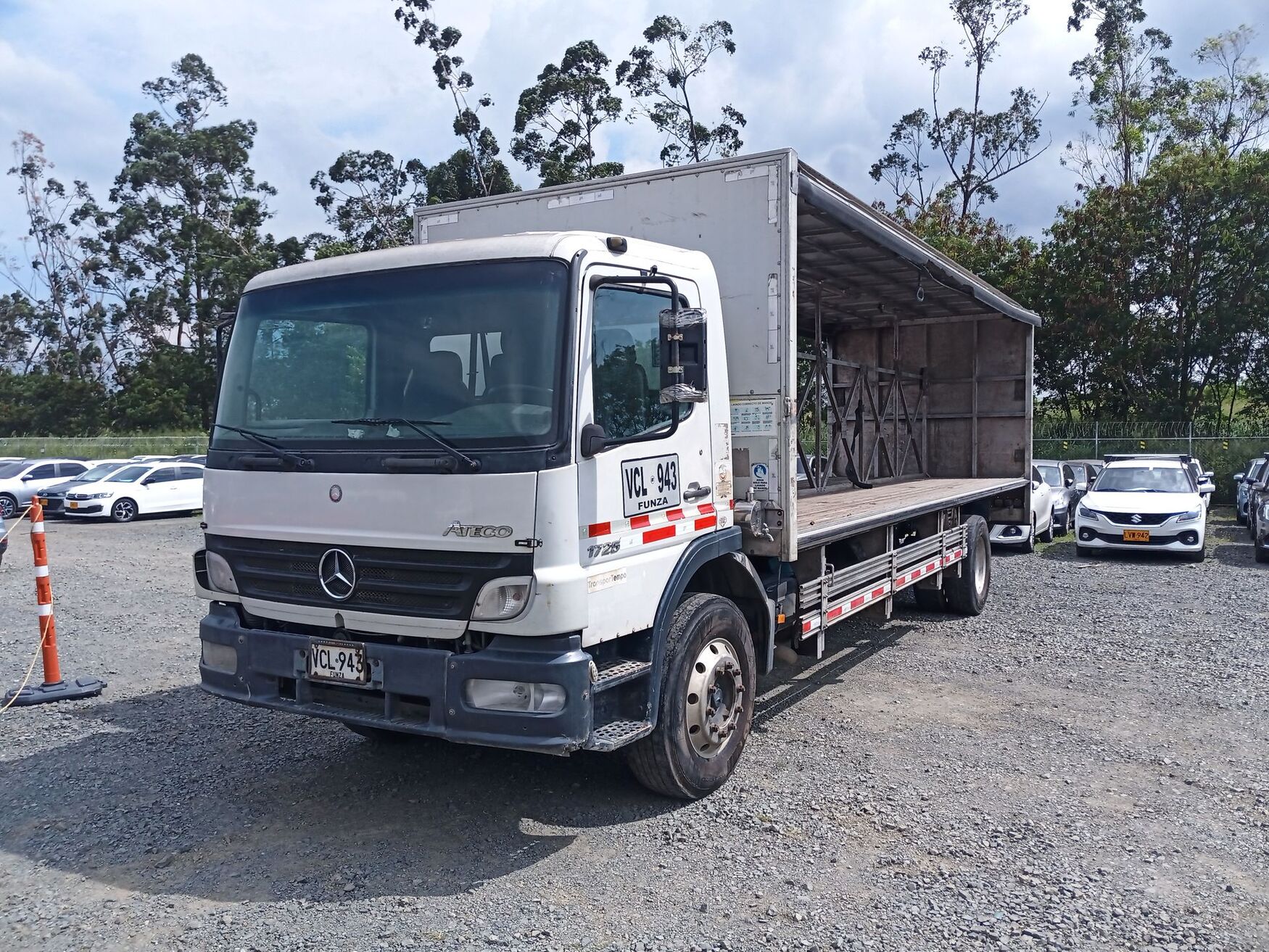 Mercedes Benz - Atego - 2007 image number 5