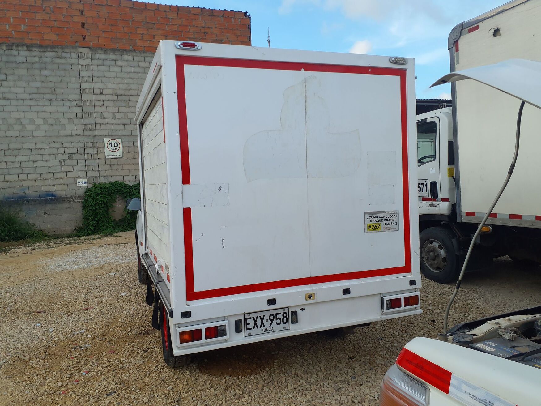 Nissan - Frontier - 2019 image number 8