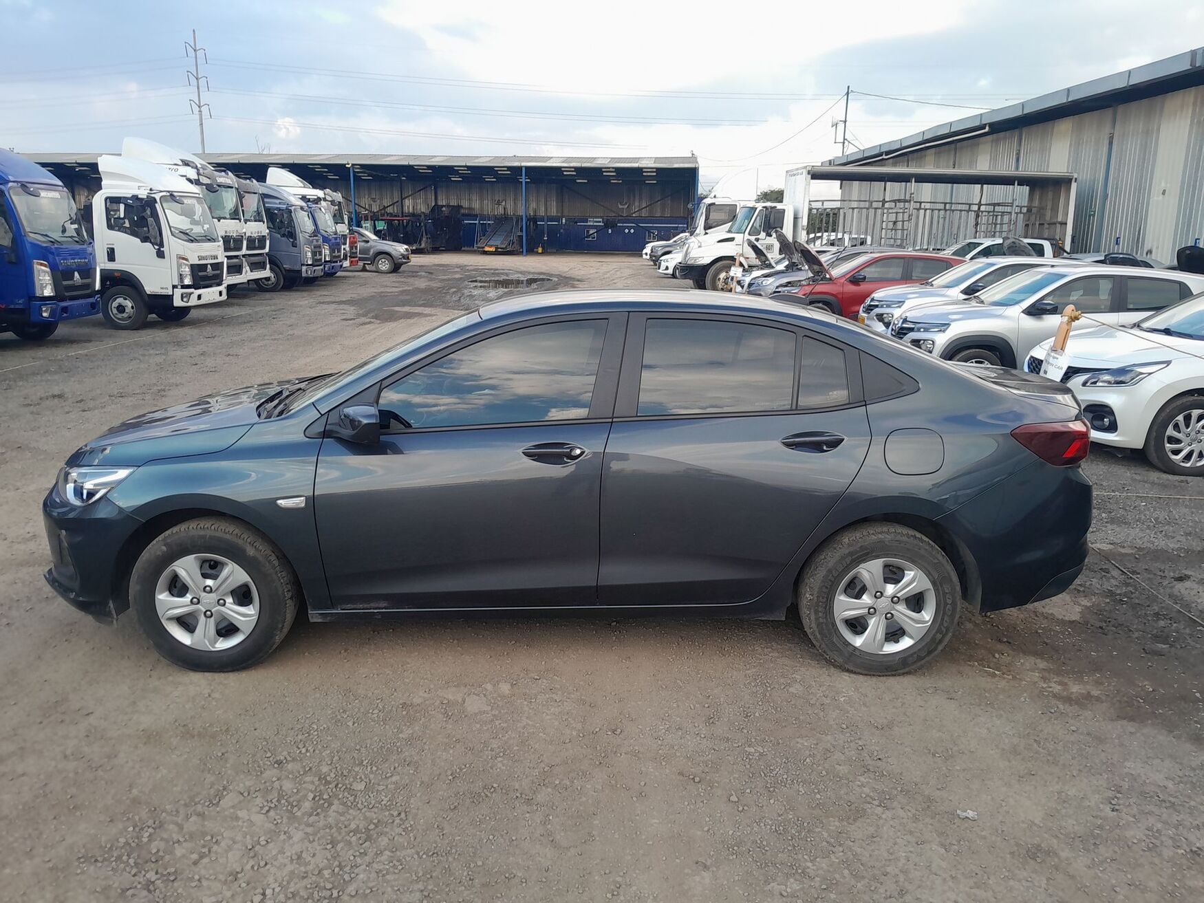 Chevrolet - Onix - 2025 image number 6