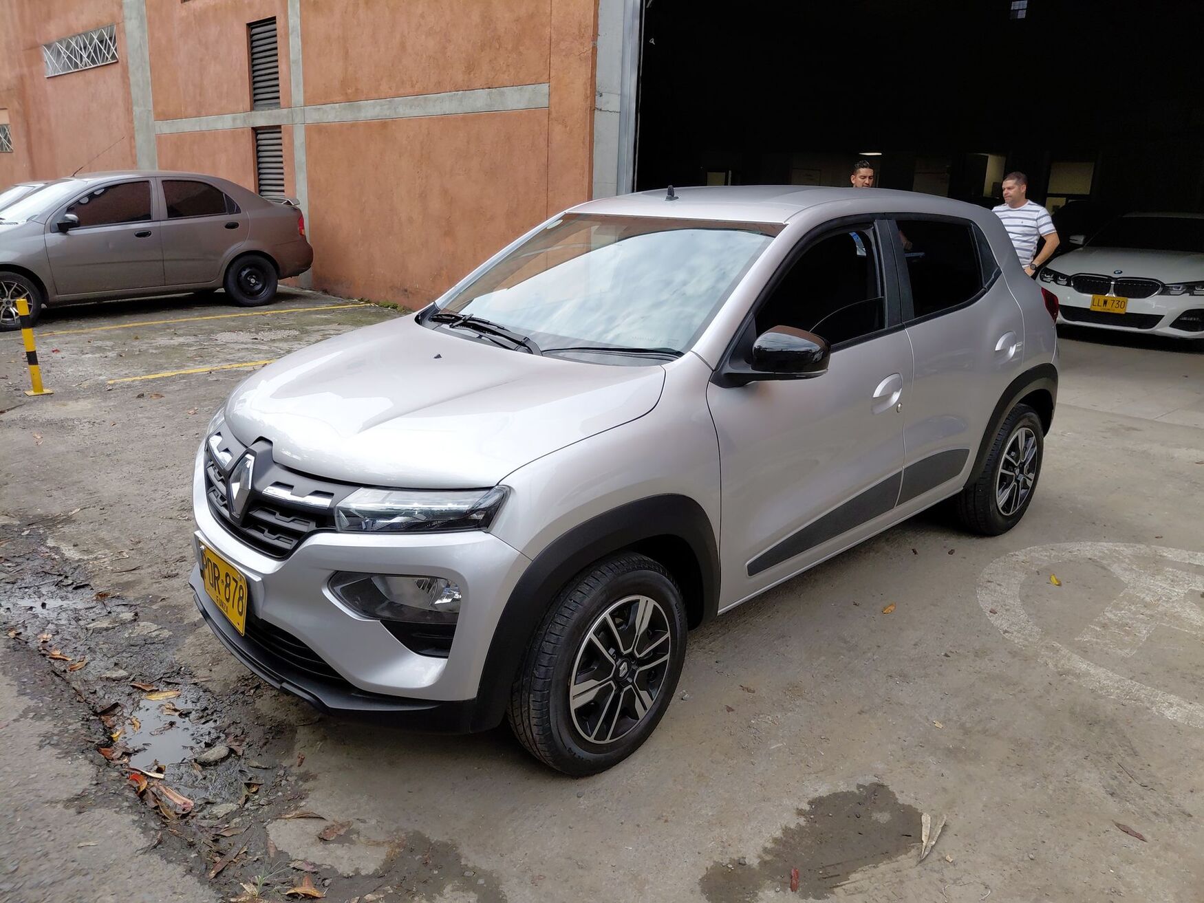 Renault - Kwid - 2025 image number 5
