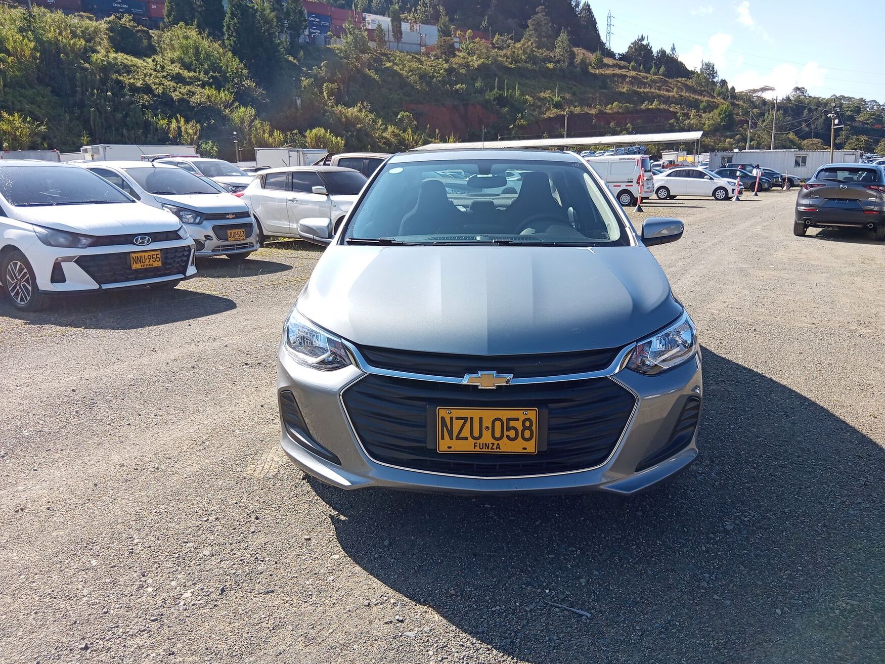 Chevrolet - Onix - 2025 image number 4