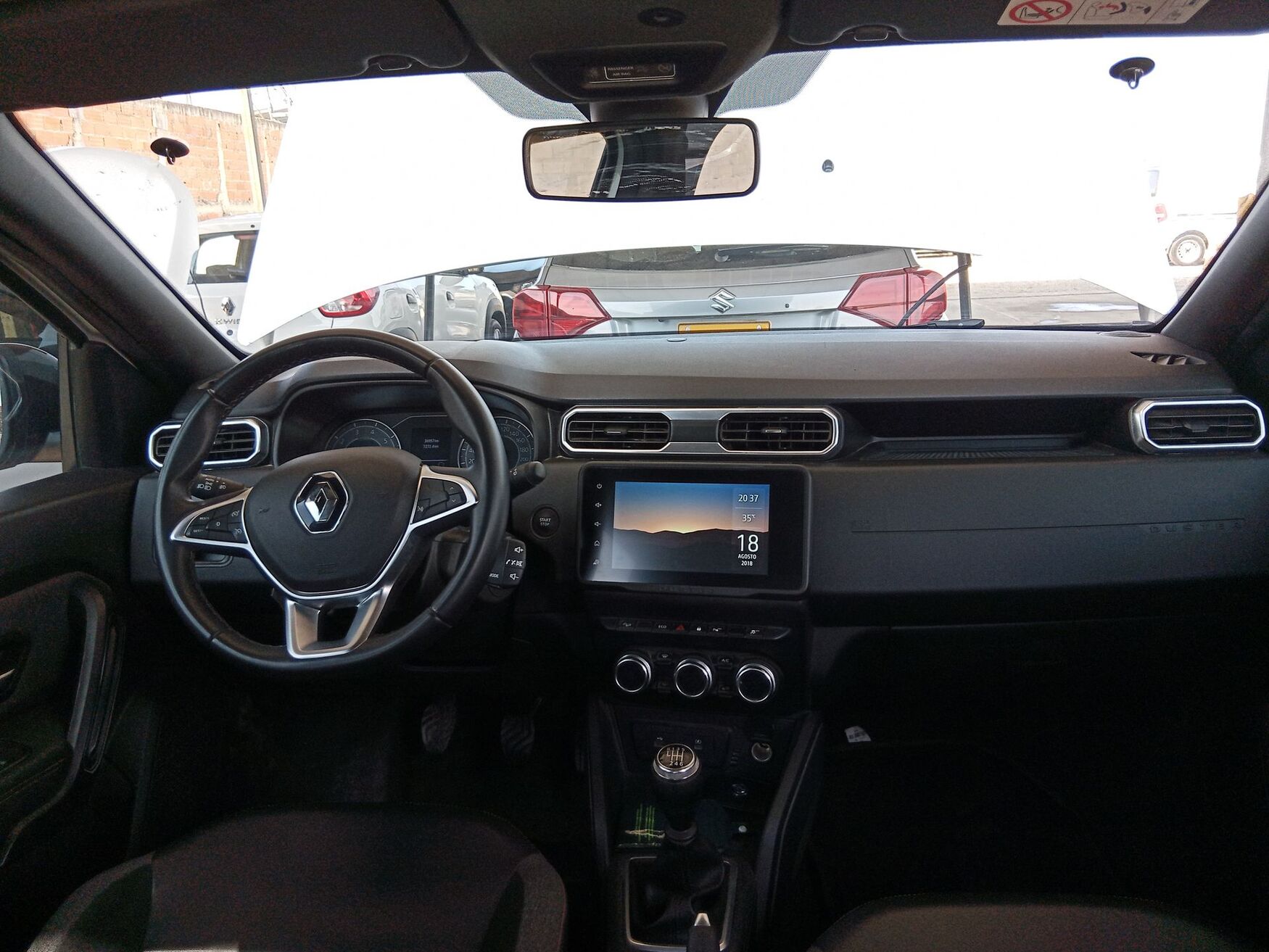 Renault - Duster - 2025 image number 11