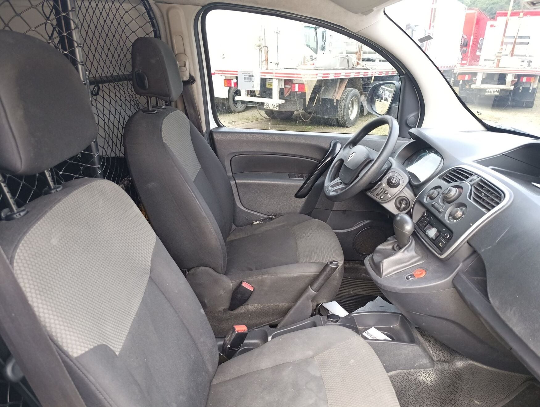 Renault - Kangoo ZE - 2020 image number 2