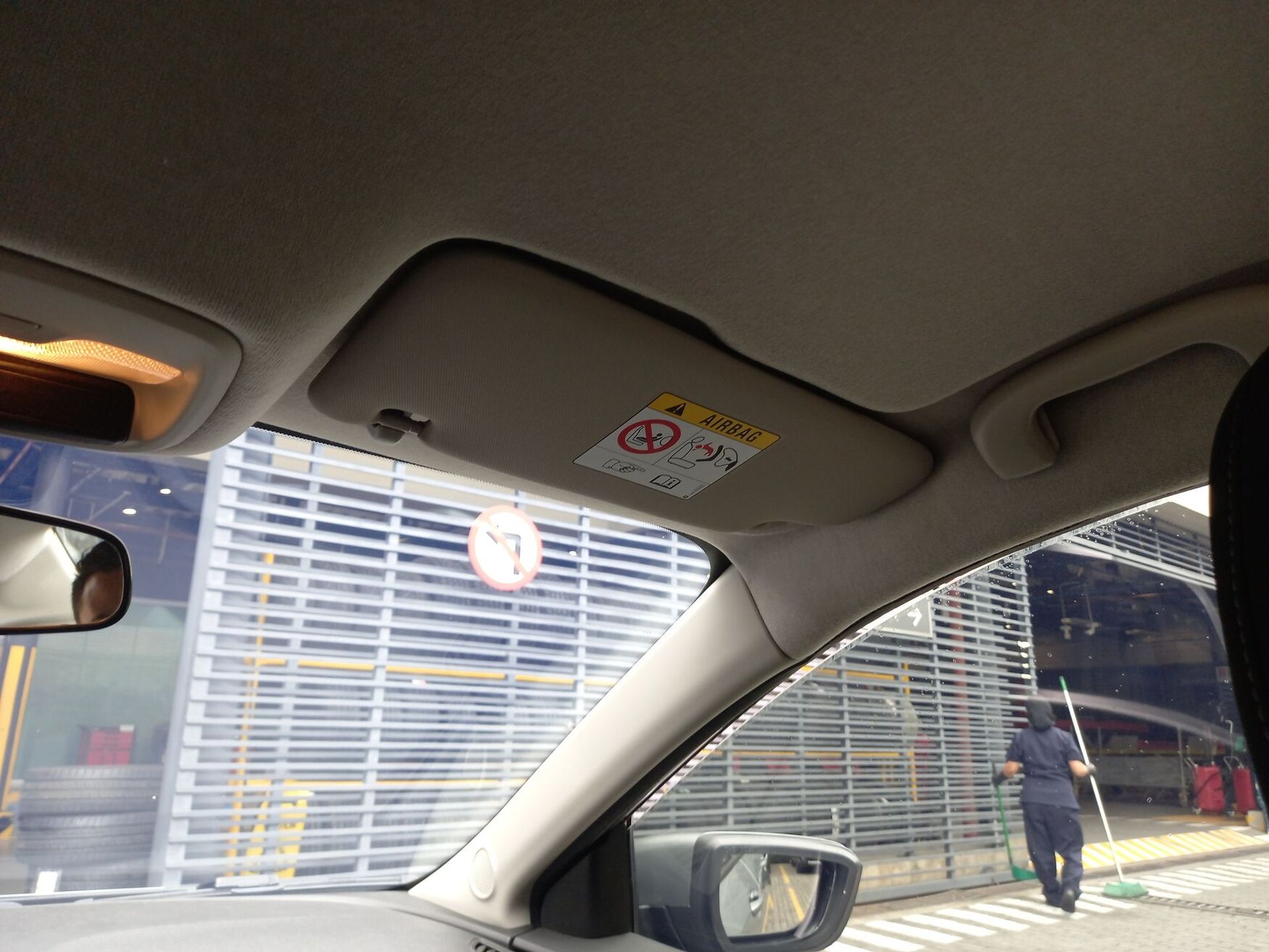 Chevrolet - Onix - 2025 image number 3