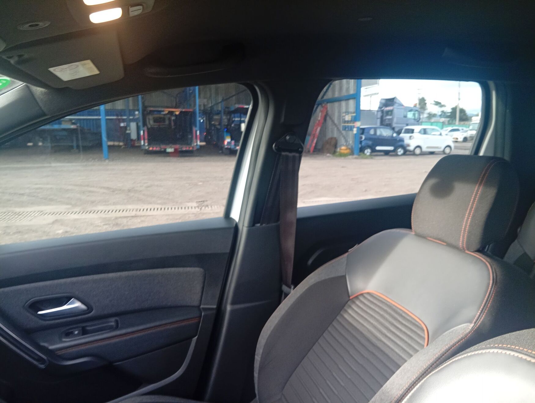 Renault - Duster - 2025 image number 3