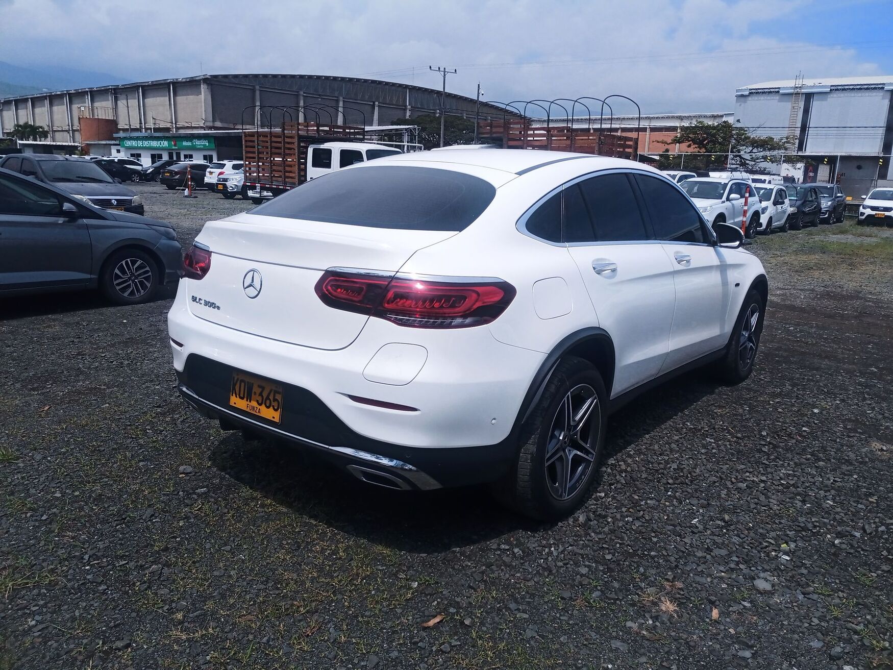 Mercedes Benz - GLC300E - 2022 image number 9
