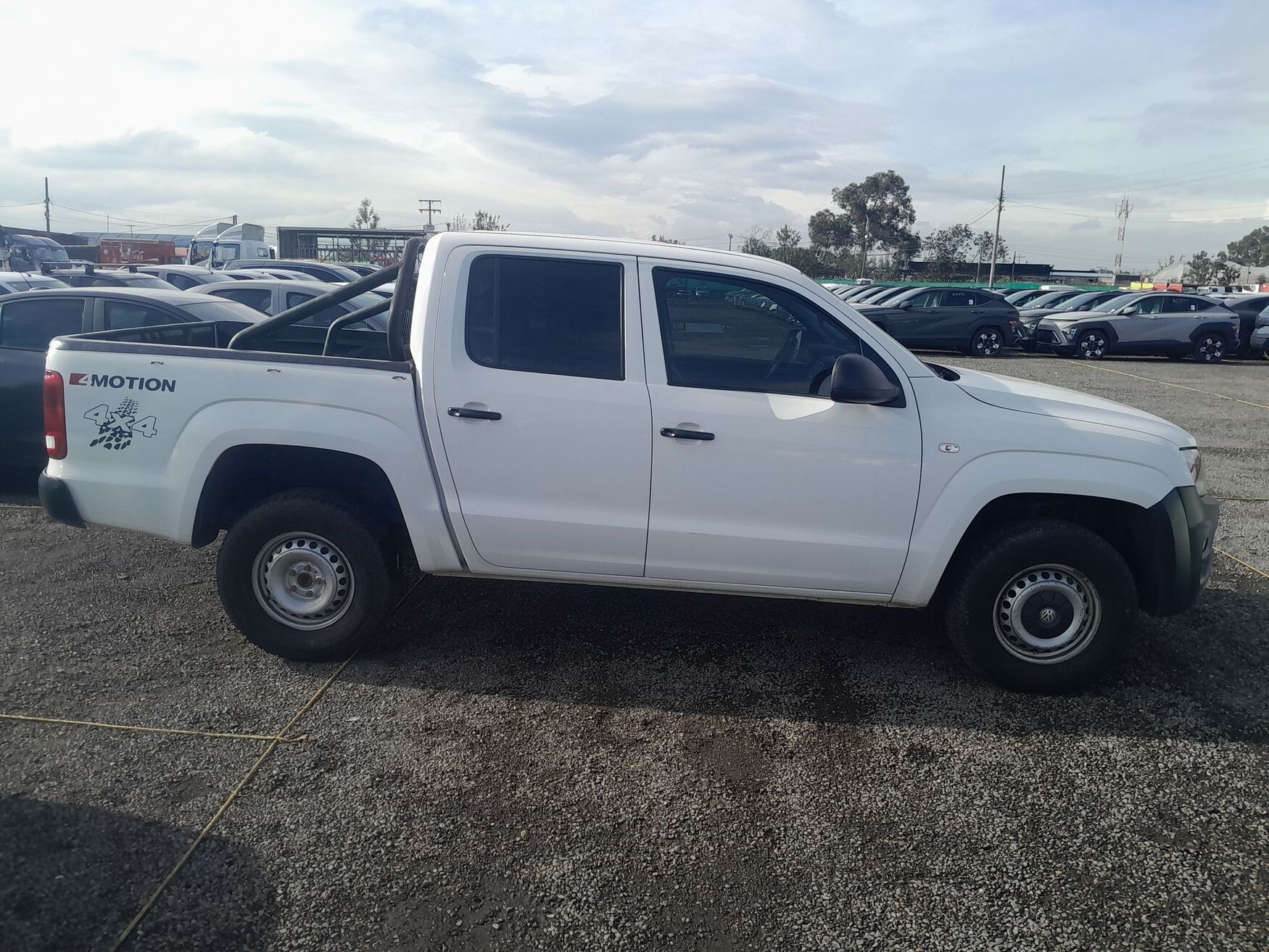 Volkswagen - Amarok - 2023 image number 10