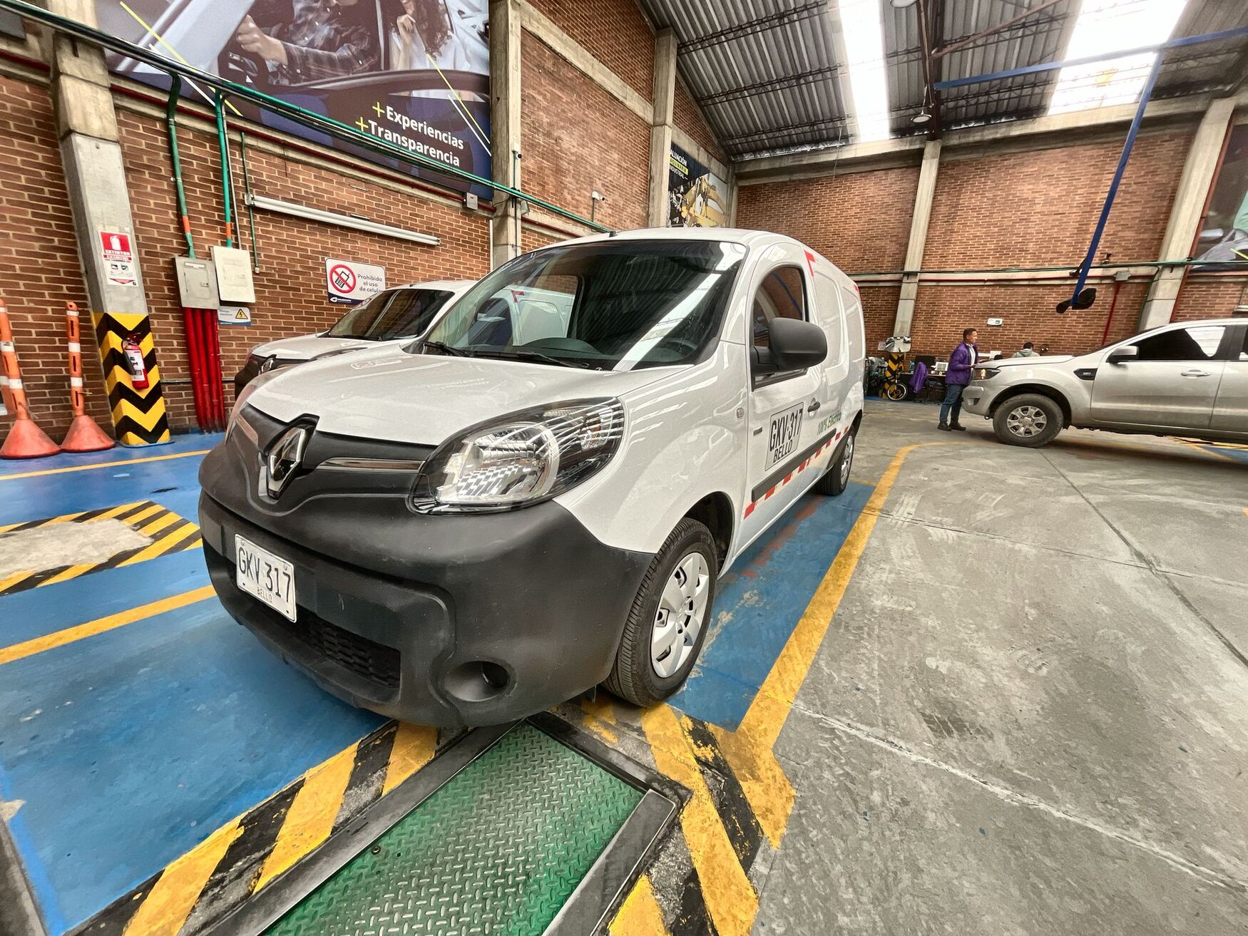 Renault - Kangoo ZE - 2020 image number 5