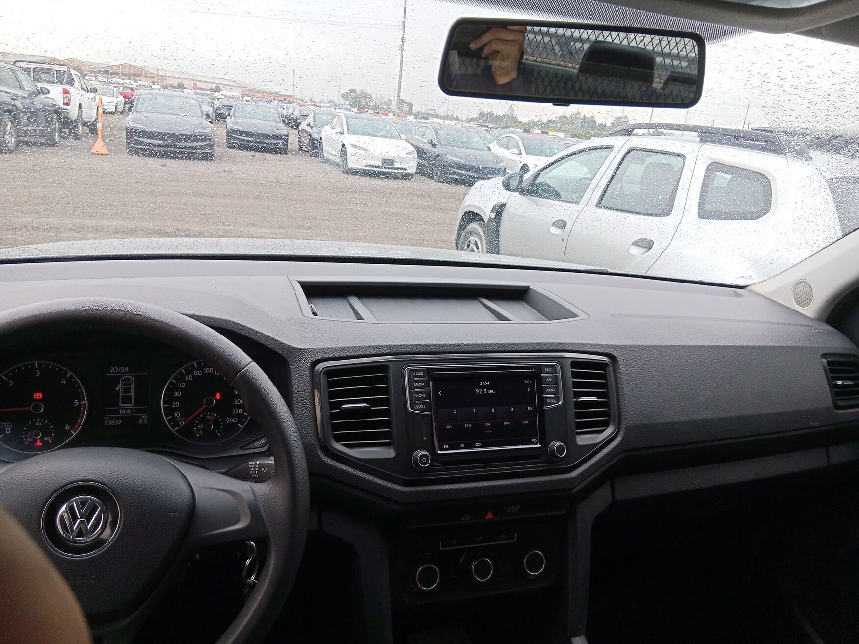Volkswagen - Amarok - 2023 image number 11