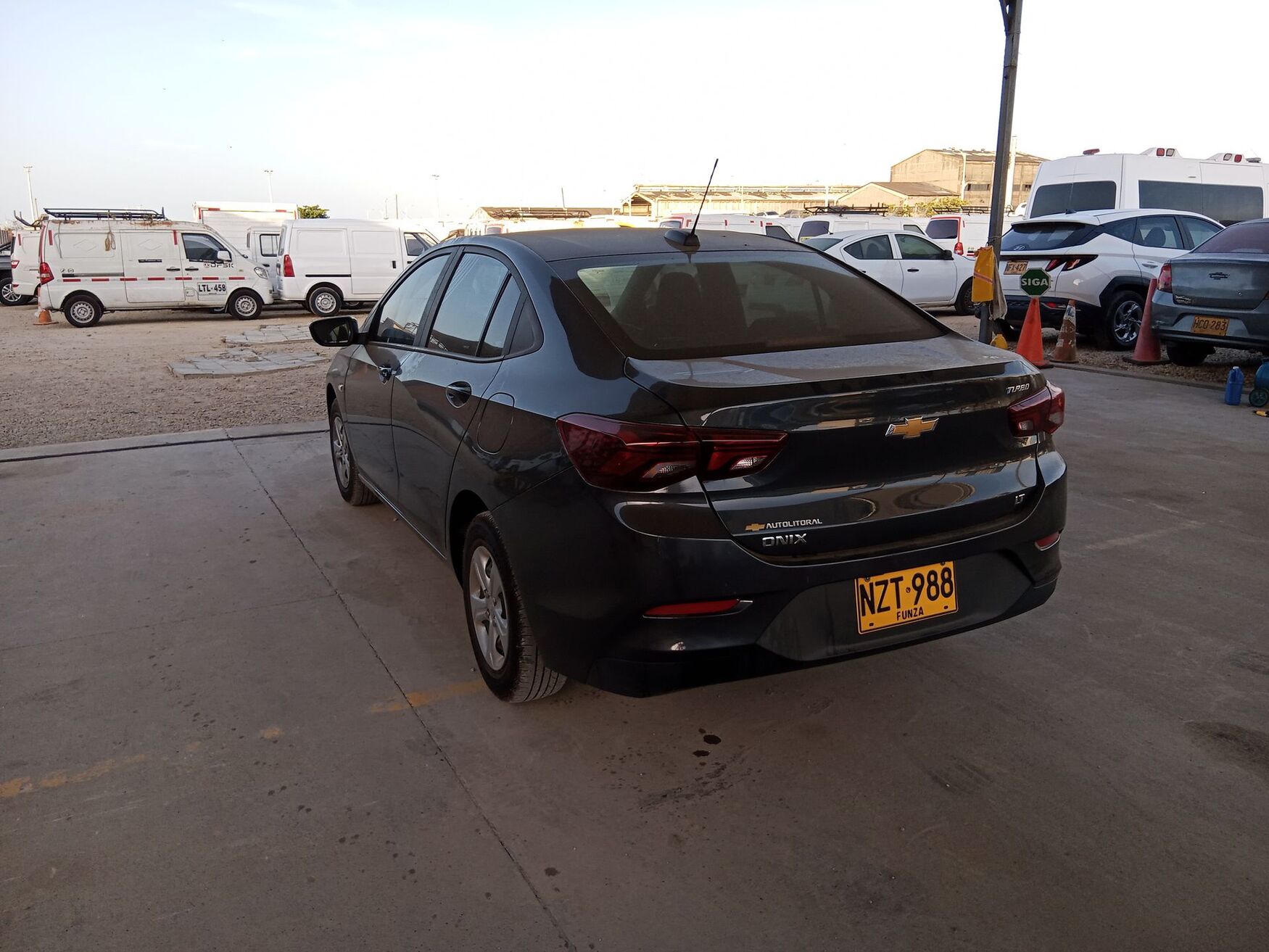 Chevrolet - Onix - 2025 image number 7