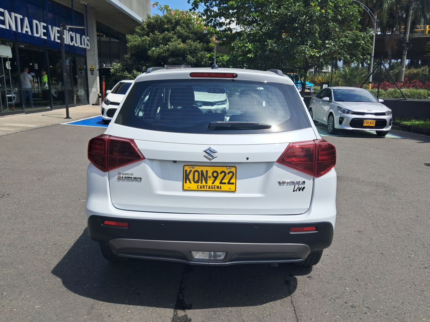 Suzuki - Vitara - 2023 image number 8