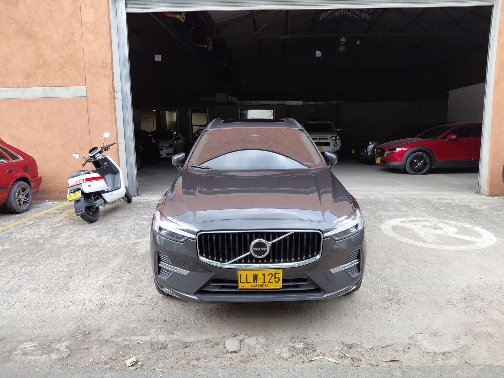 Volvo - XC60 - 2022 image number 4