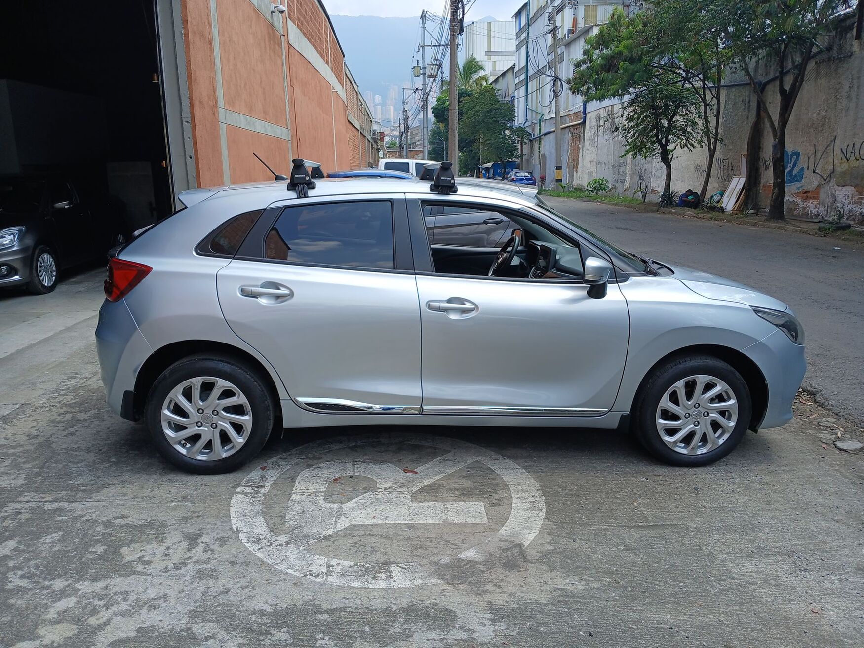 Suzuki - Baleno - 2024 image number 10