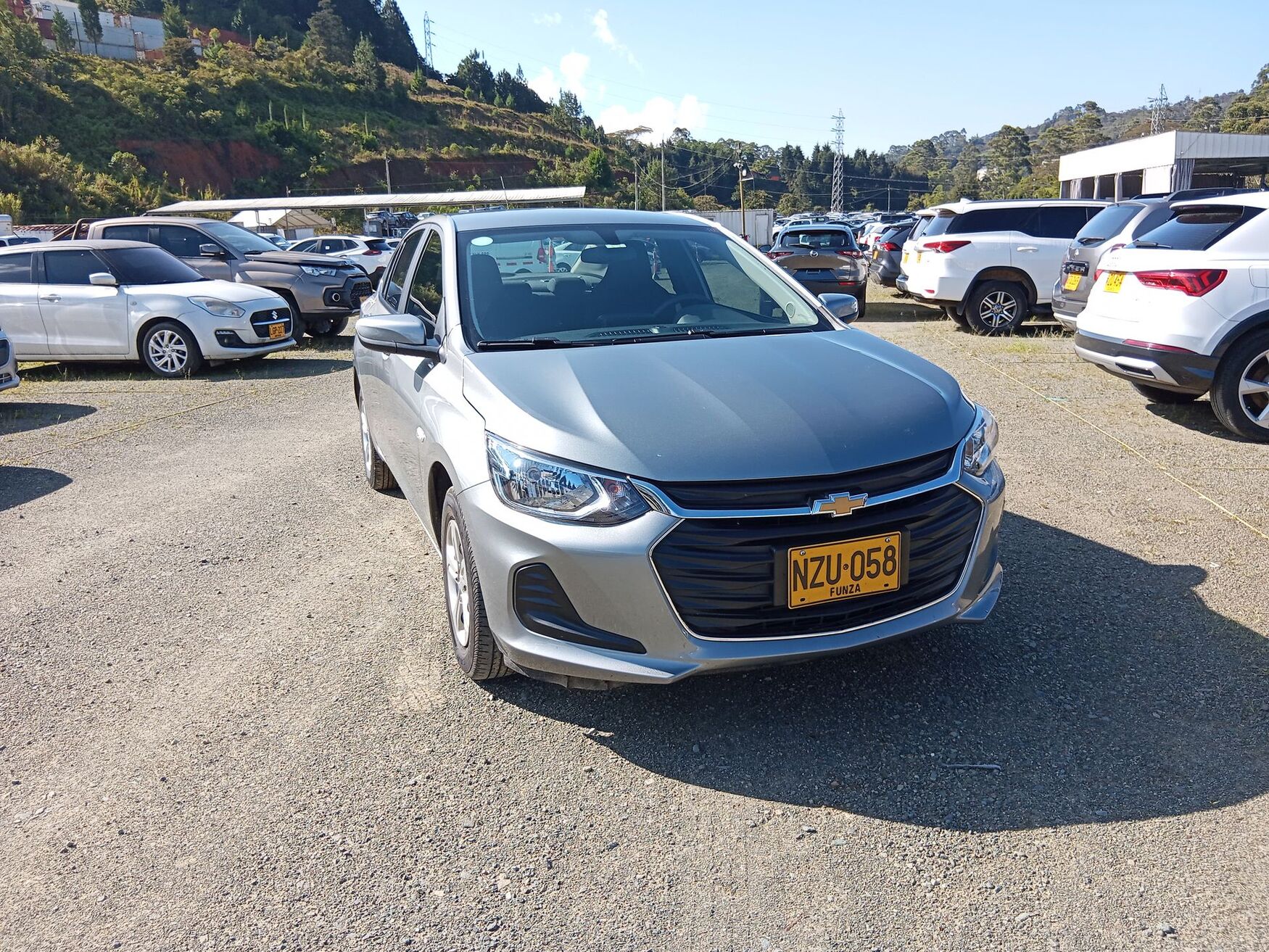 Chevrolet - Onix - 2025 image number 1