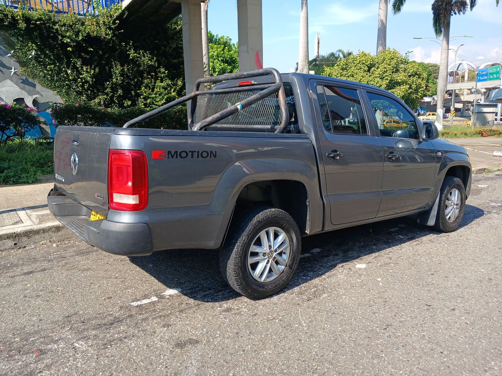 Volkswagen - Amarok - 2023 image number 9