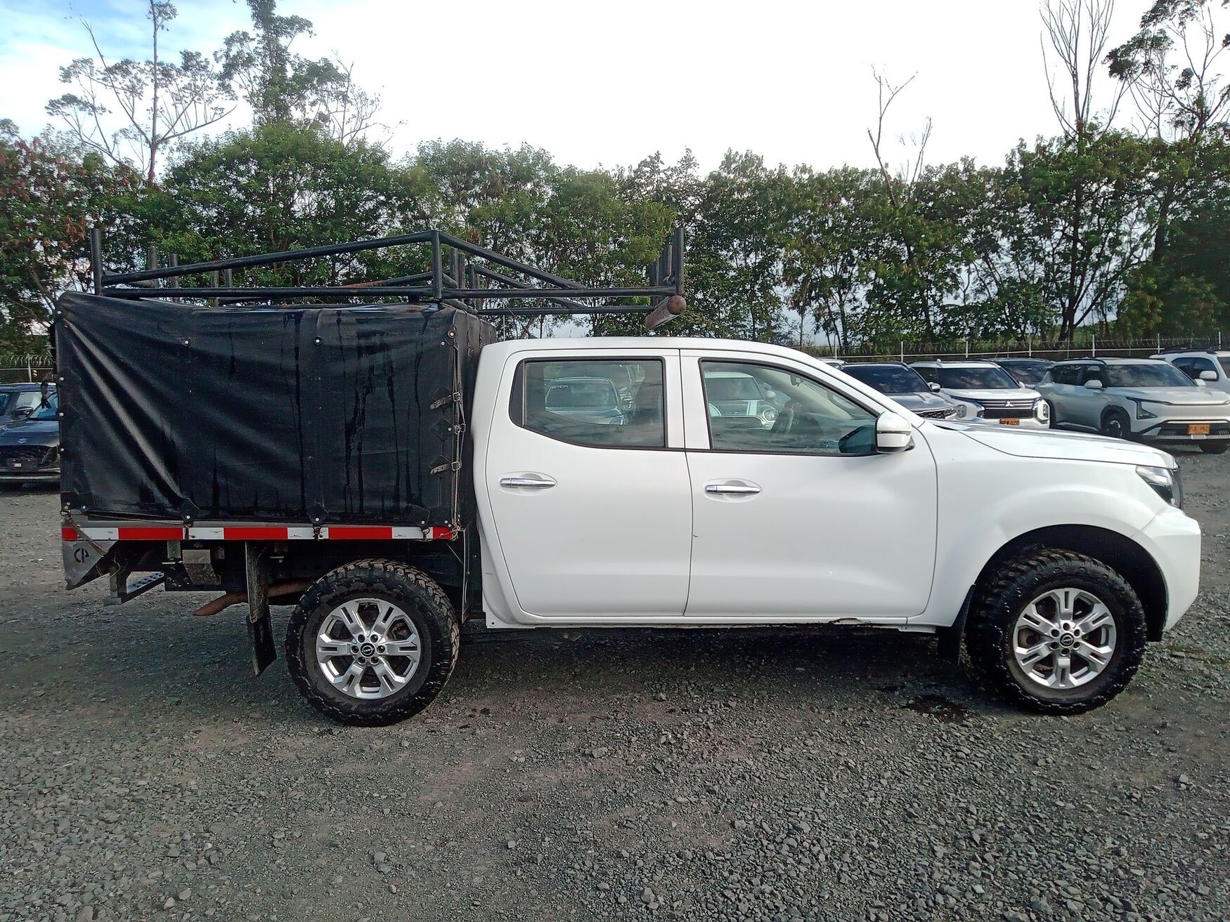 Nissan - Frontier - 2025 image number 10