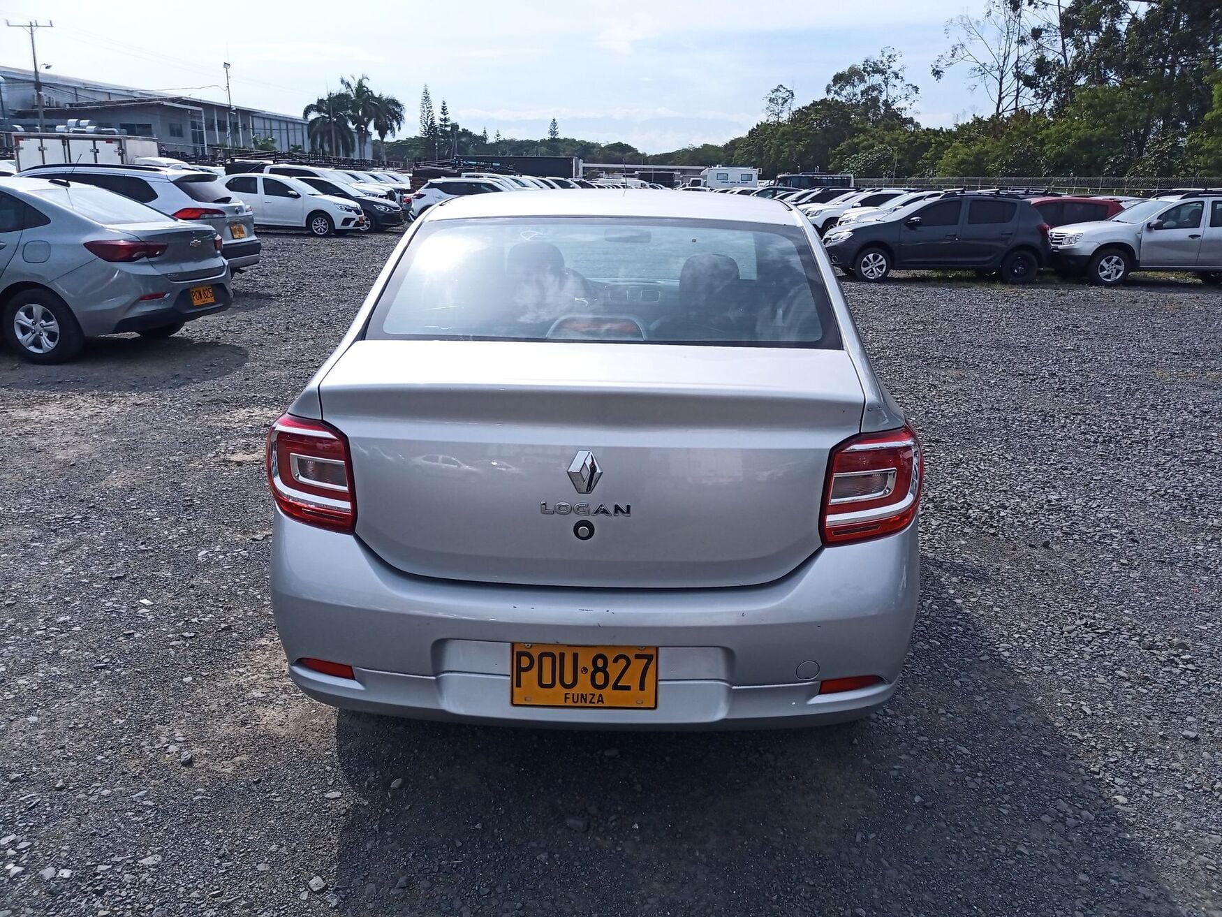 Renault - Logan - 2026 image number 8