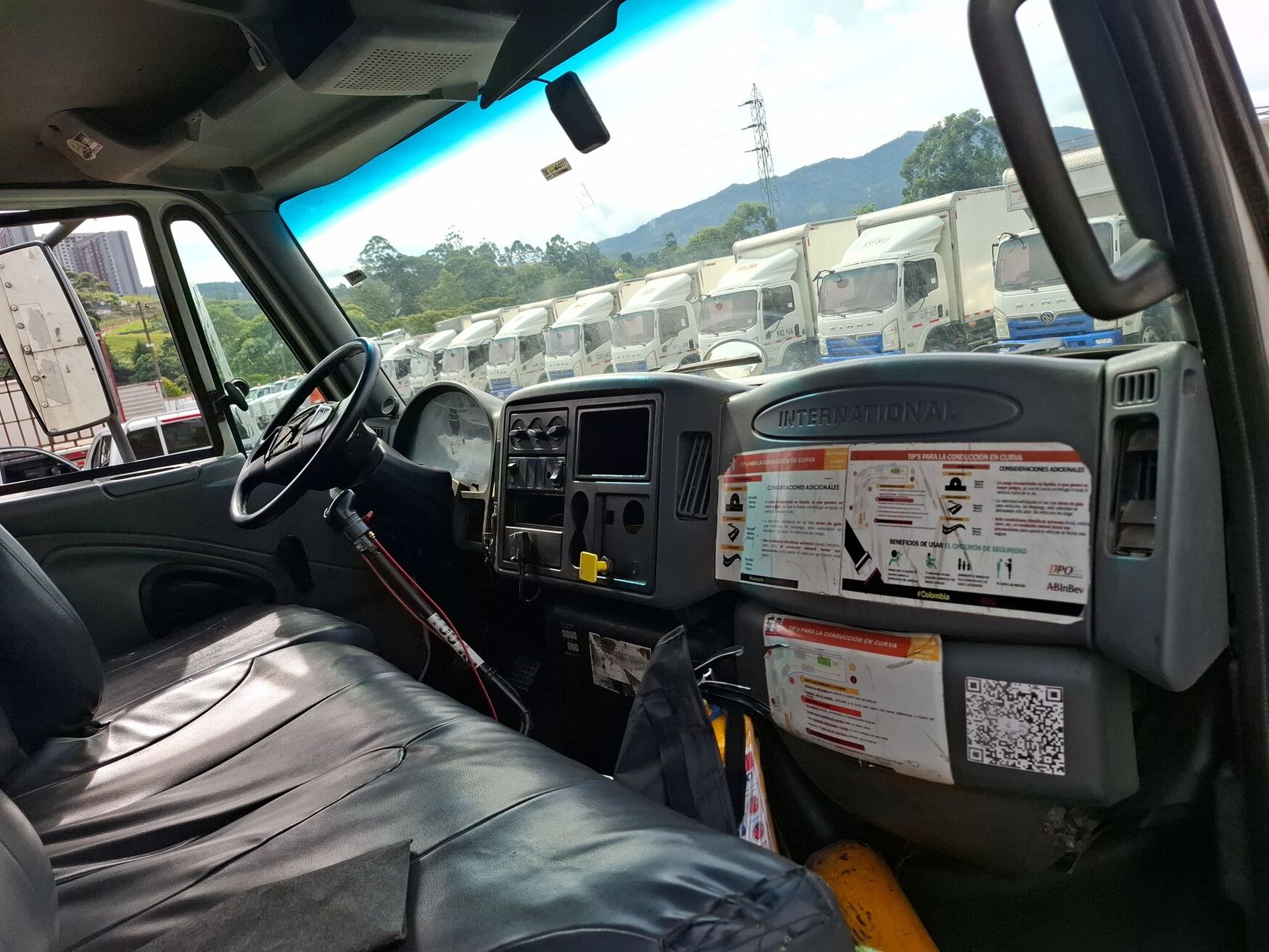 International - 4300 - 2012 image number 11