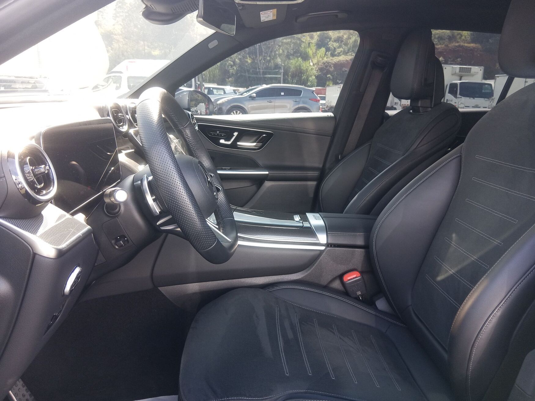 Mercedes Benz - GLC 300 - 2023 image number 2