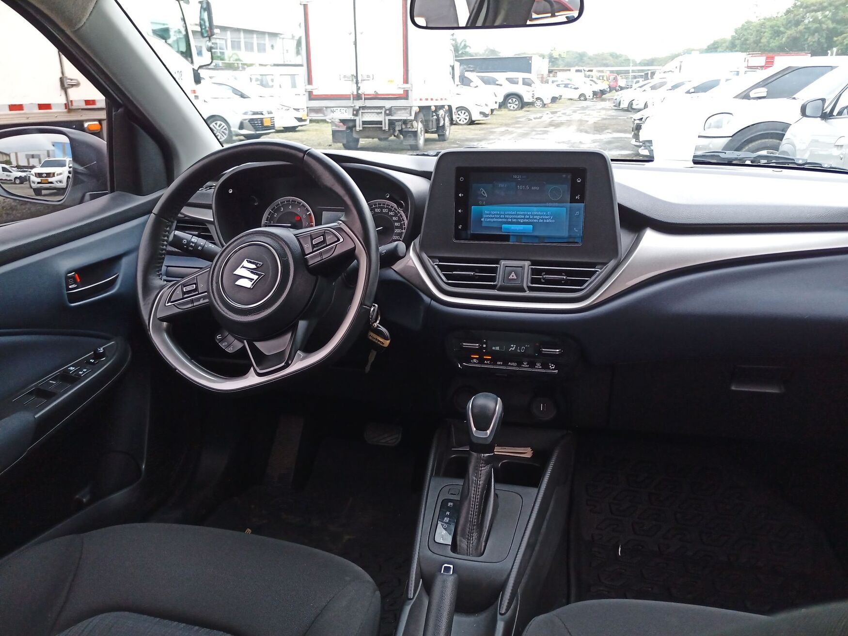 Suzuki - Baleno - 2024 image number 11