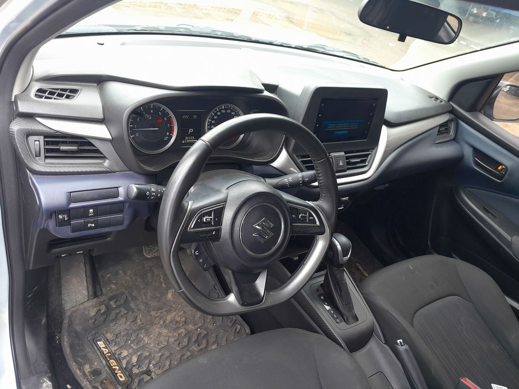 Suzuki - Baleno - 2024 image number 11