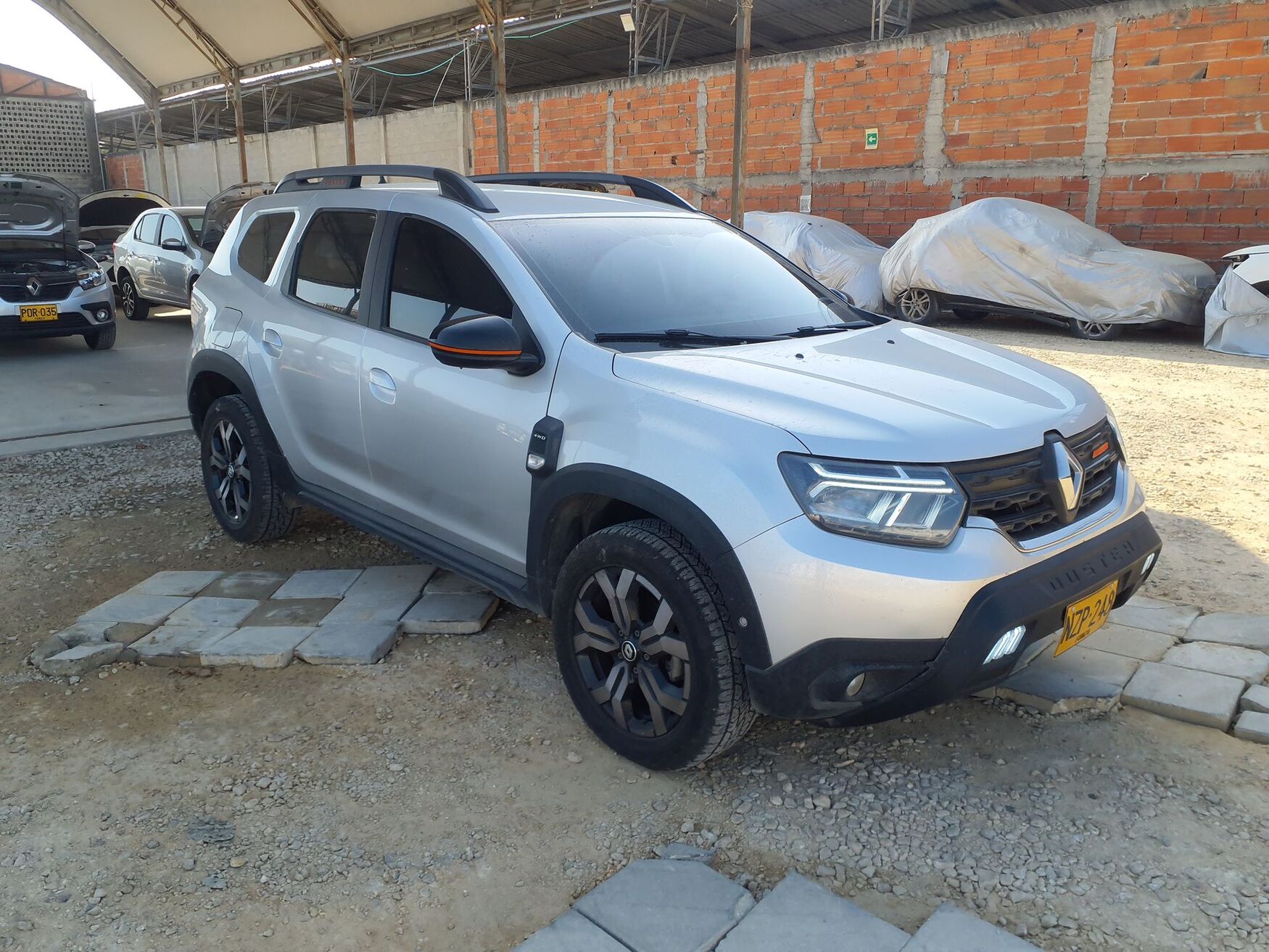 Renault - Duster - 2025 image number 1
